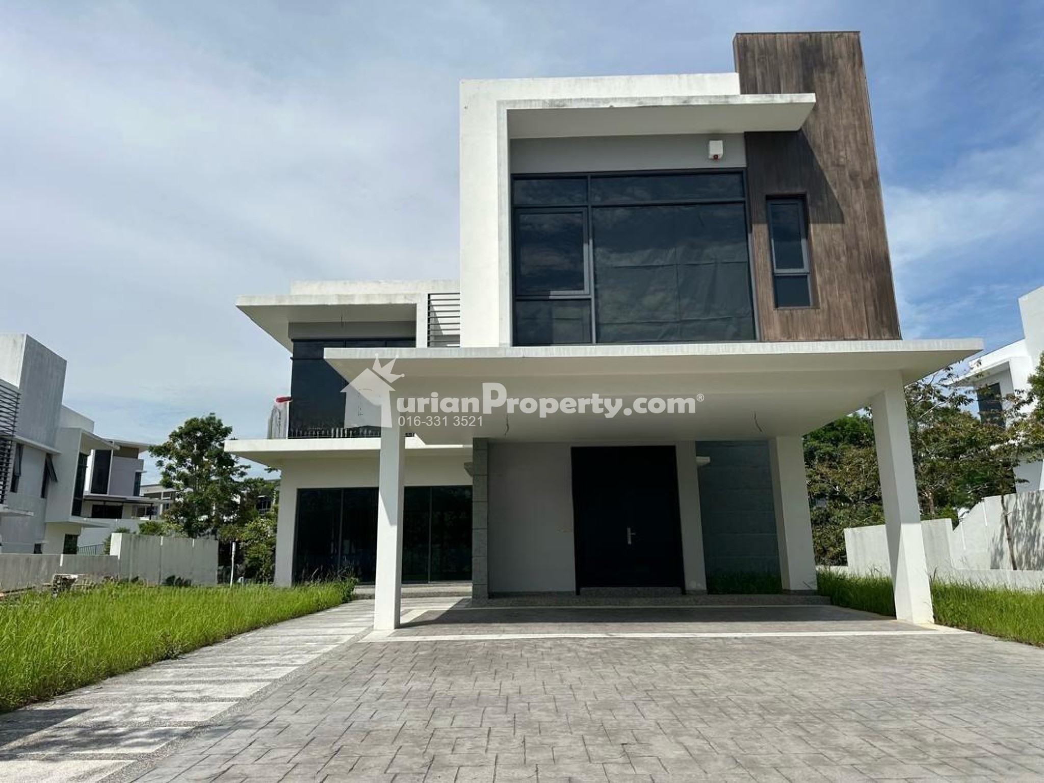 Bungalow House For Sale at Jade Hills