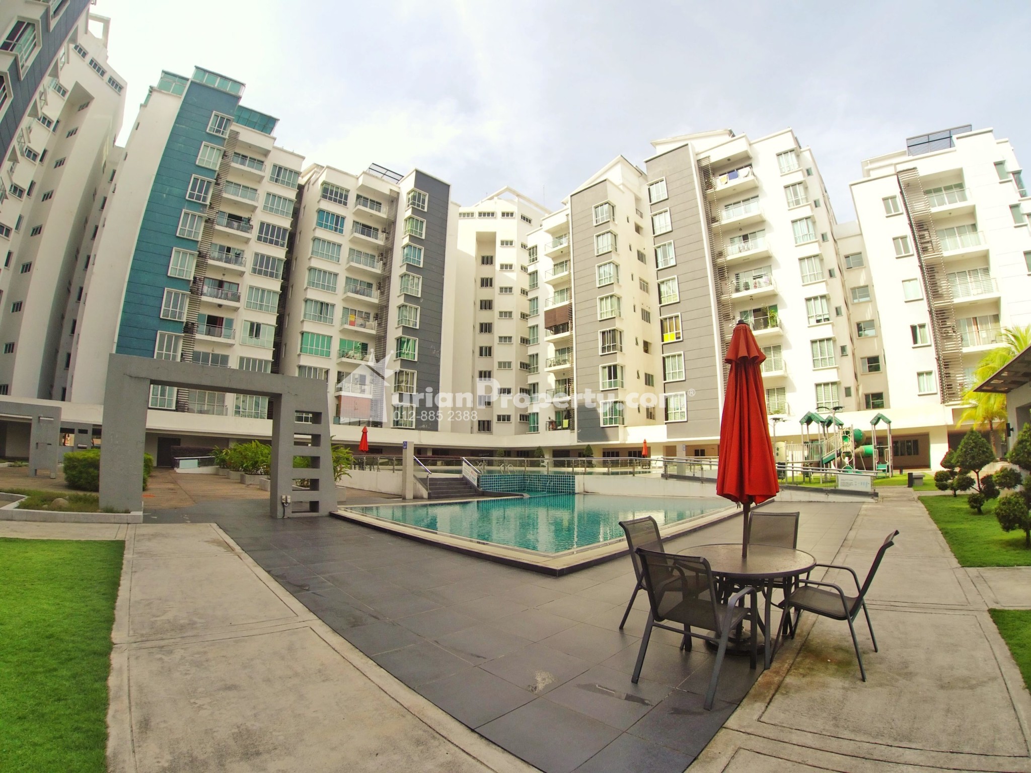 Condo For Auction at 8 Petaling