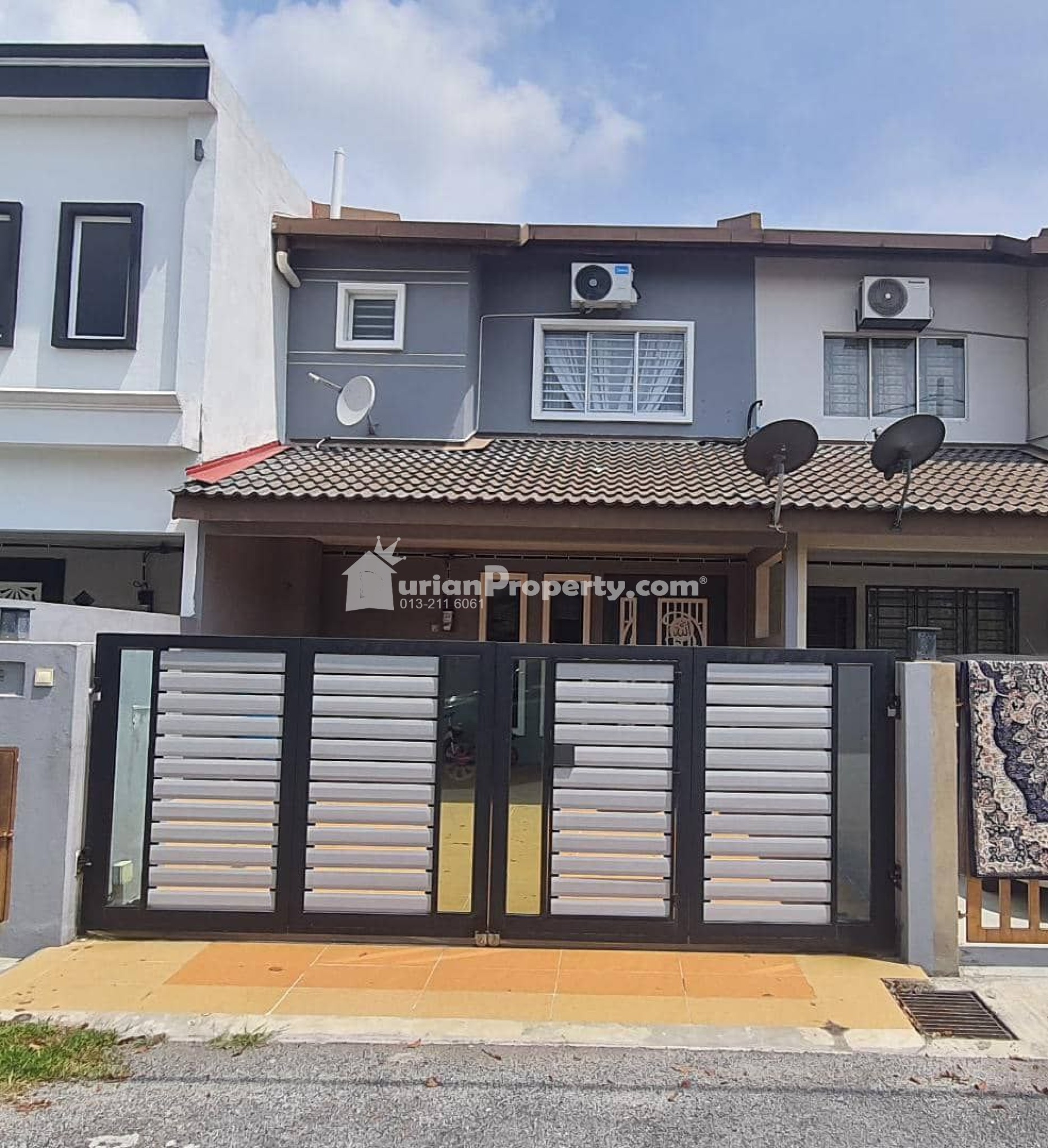 Terrace House For Sale at Desiran Bayu