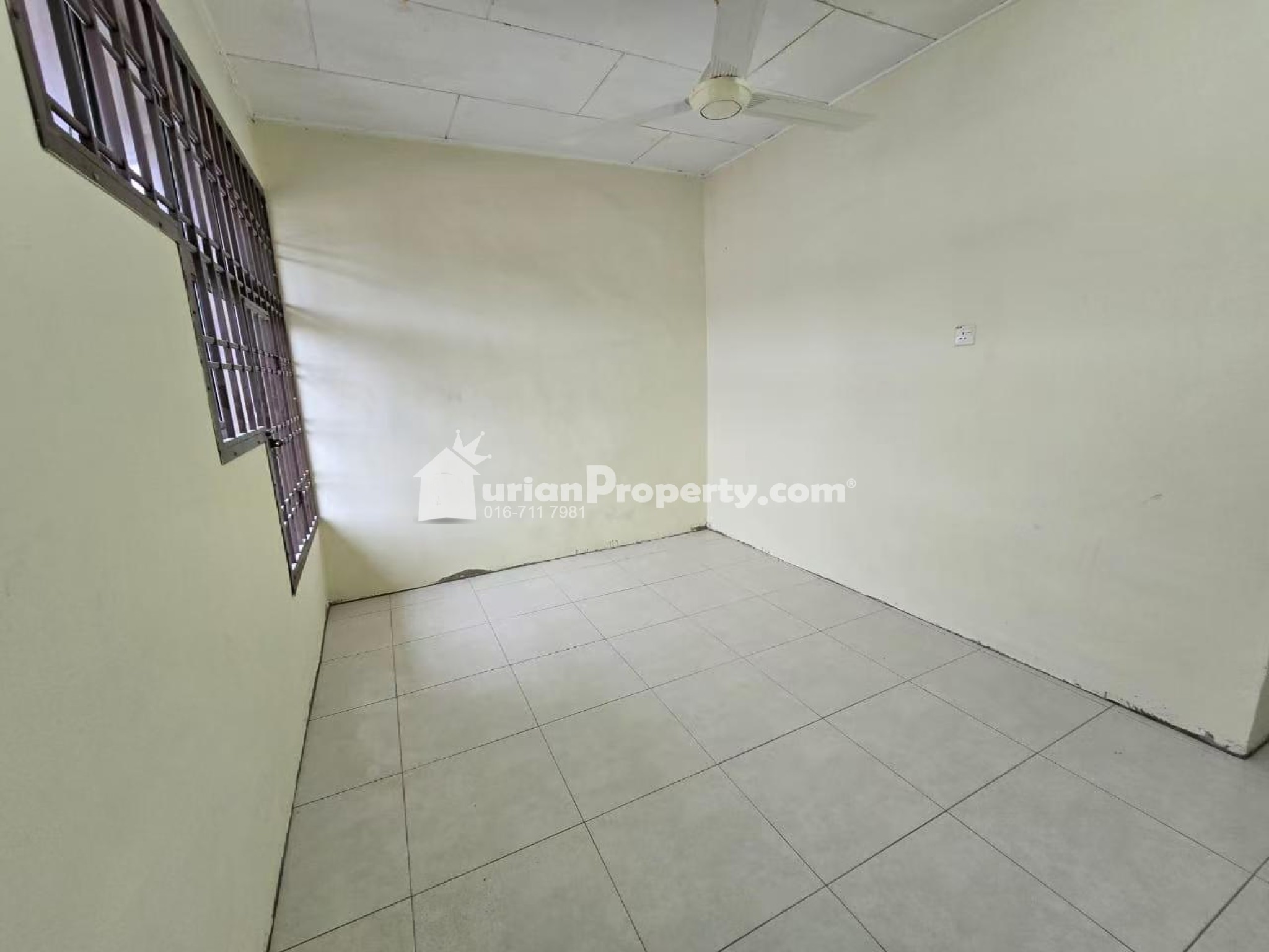 Terrace House For Rent at Taman Muhibbah