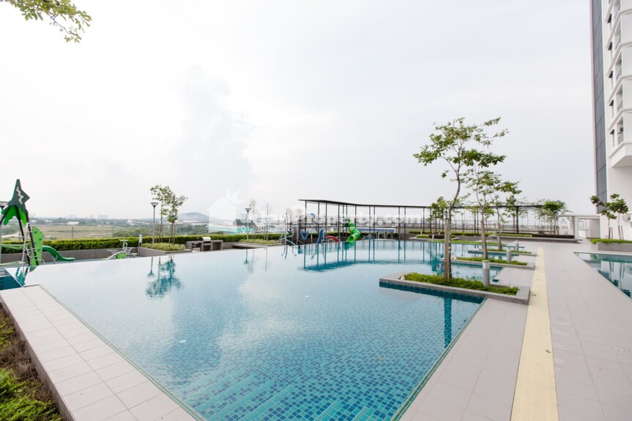 Serviced Residence For Auction at The Edge Residence