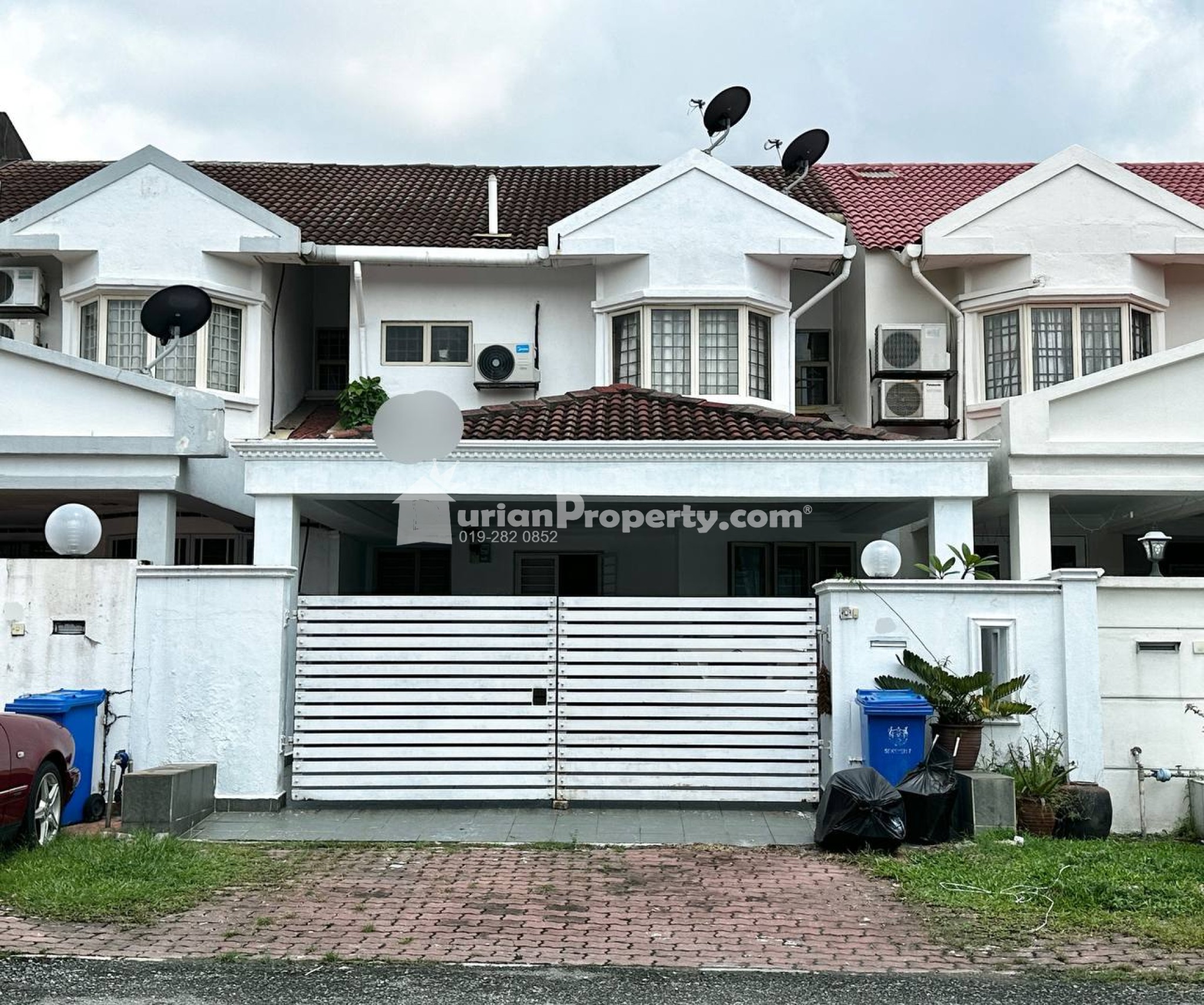 Terrace House For Sale at Section 7