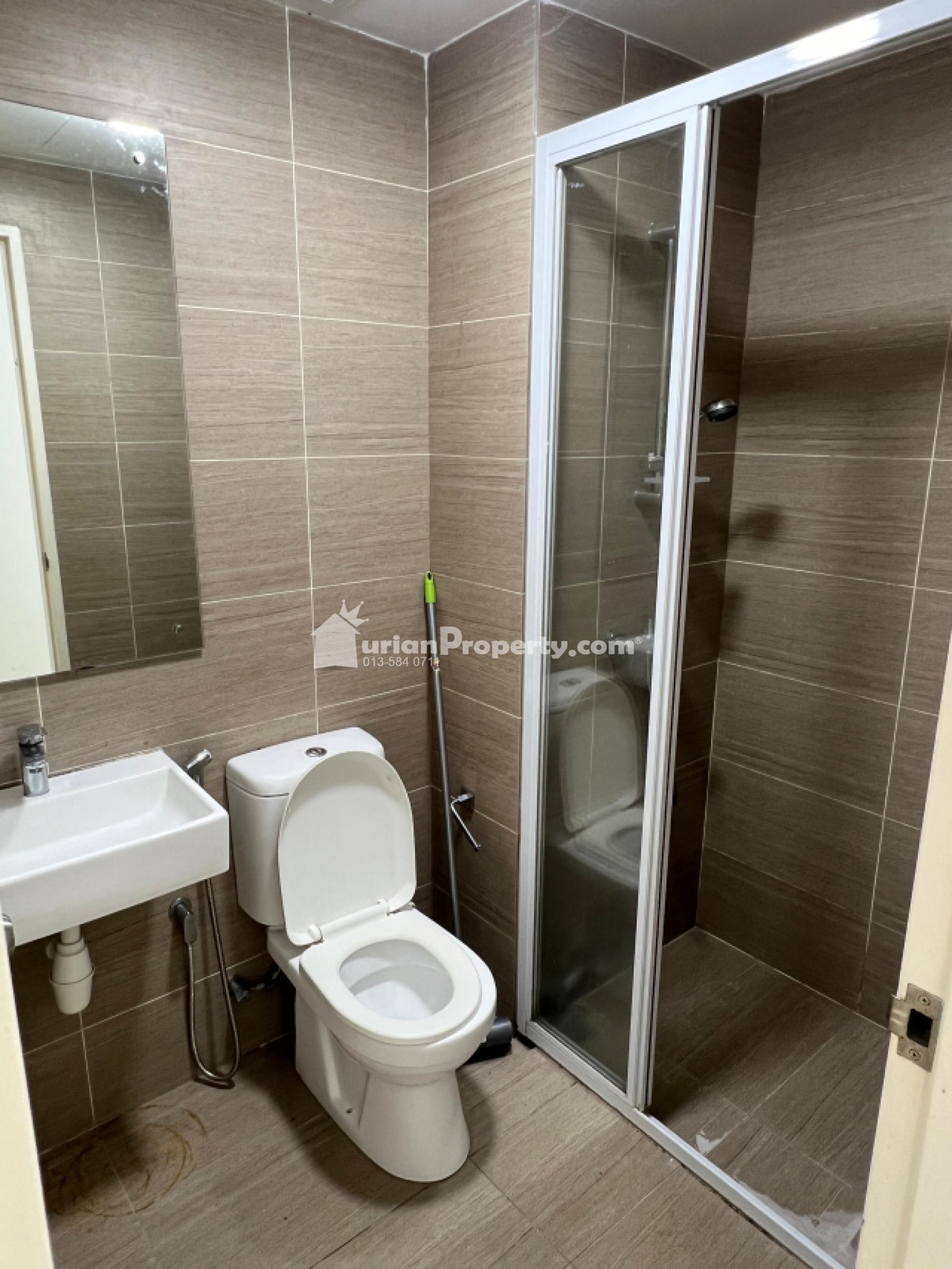 Condo For Rent at Lexa Residence @ The Quartz WM