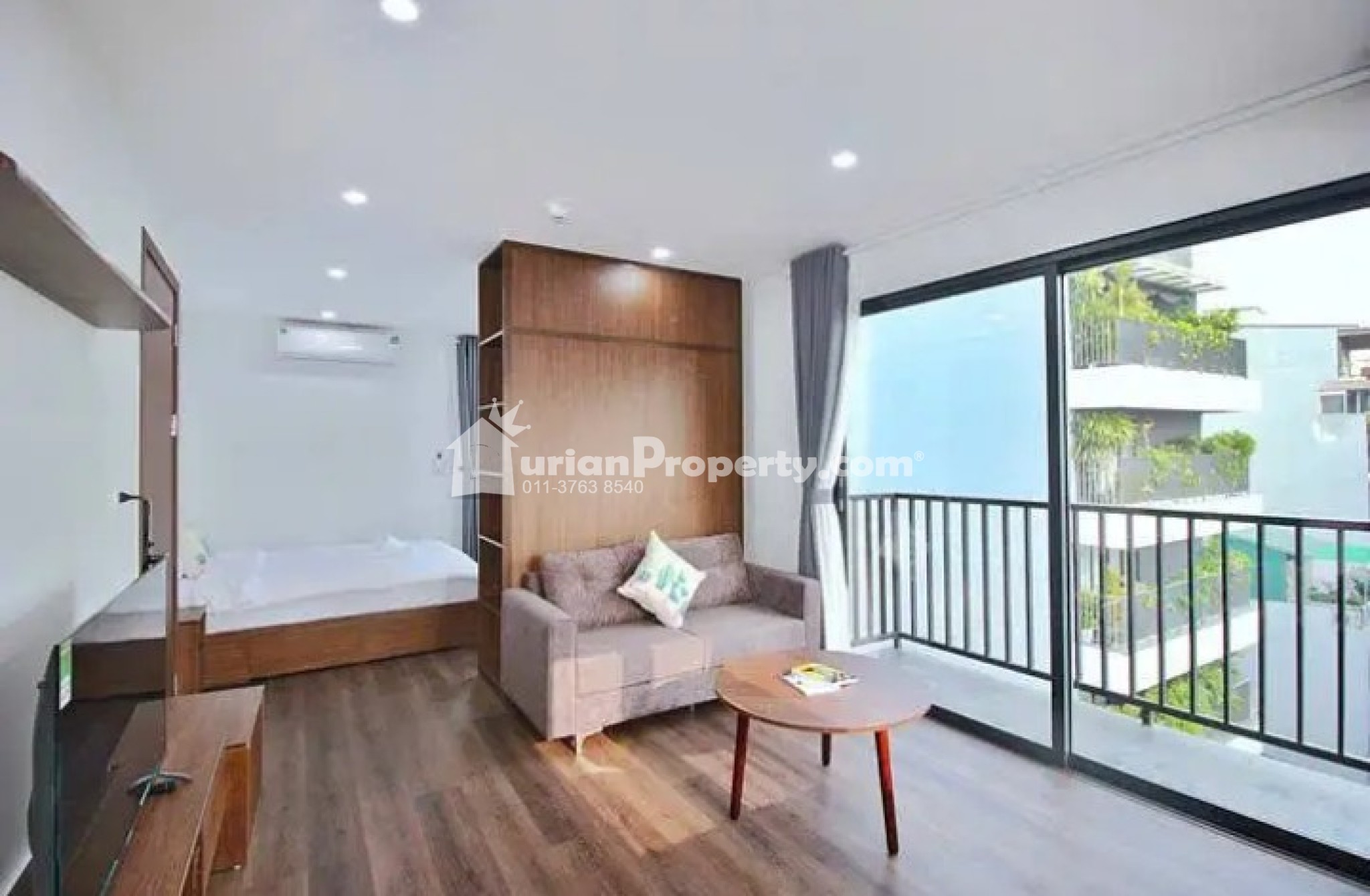 Condo Room for Rent at The Peak Soho