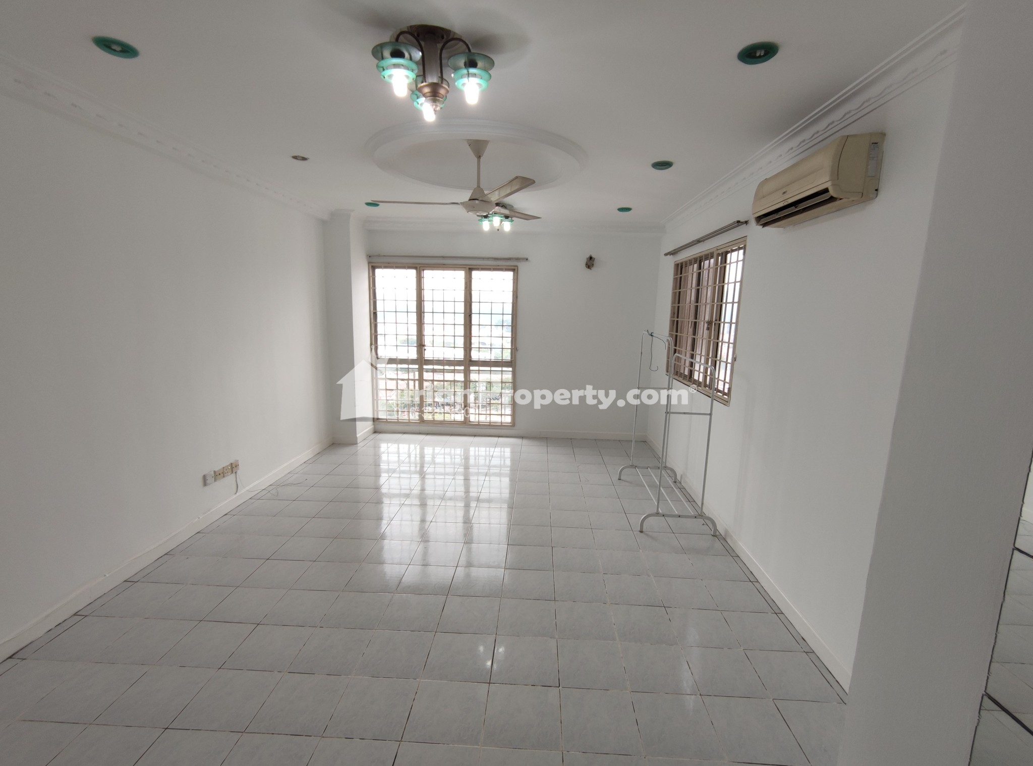 Condo For Rent at Ridzuan Condominium