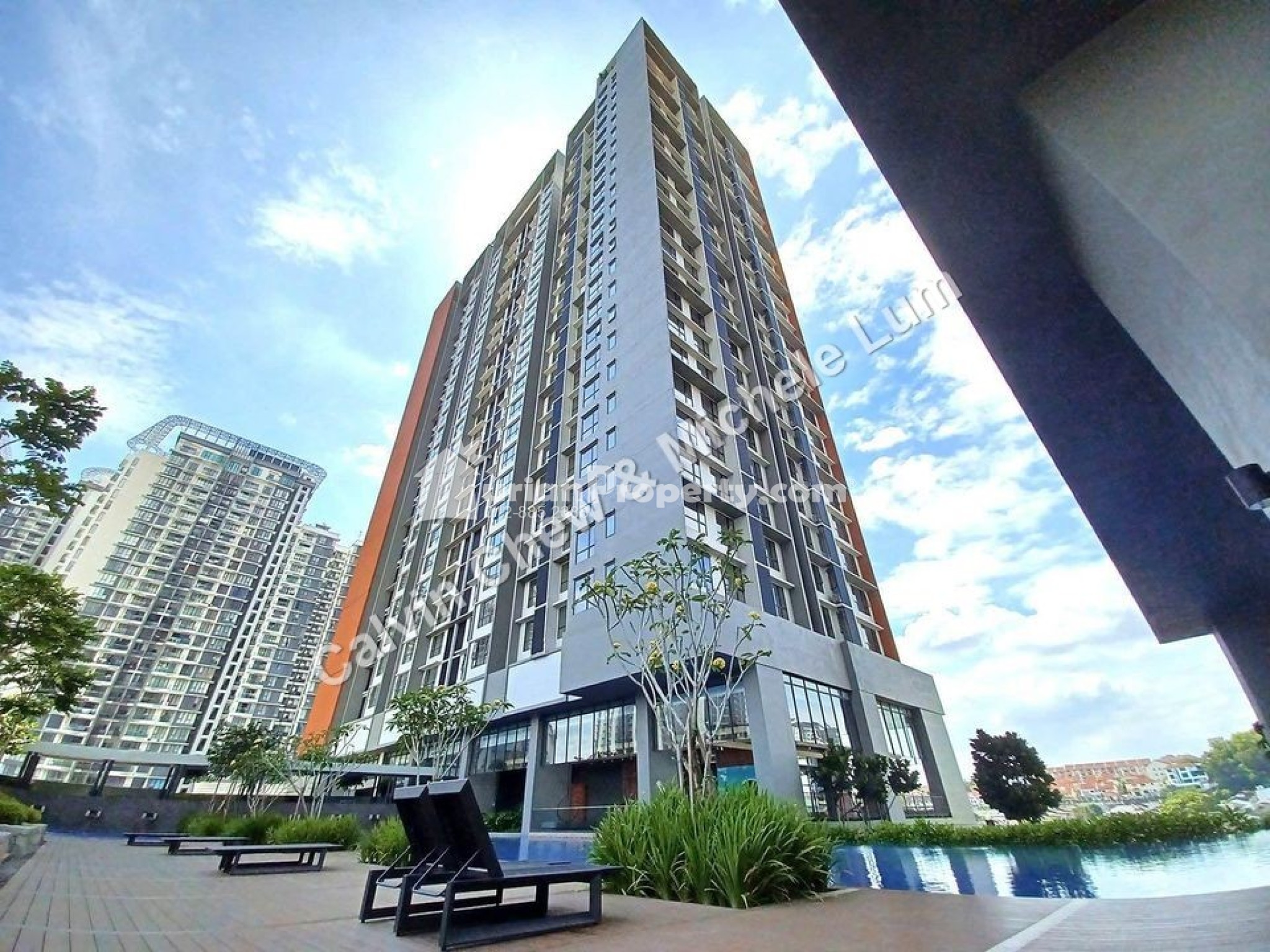Serviced Residence For Auction at Emerald 9