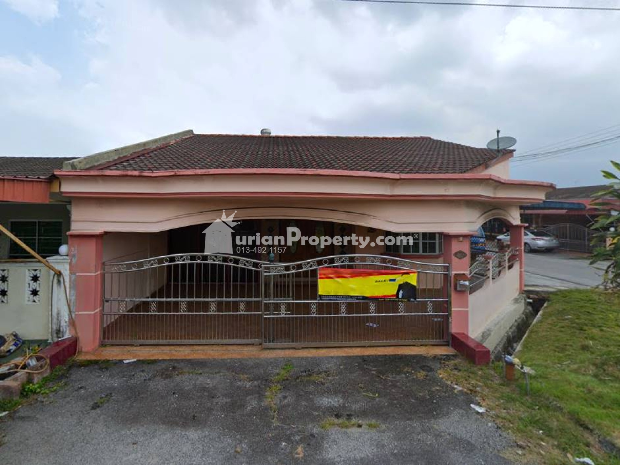 Terrace House For Sale at Taman Kaya 2