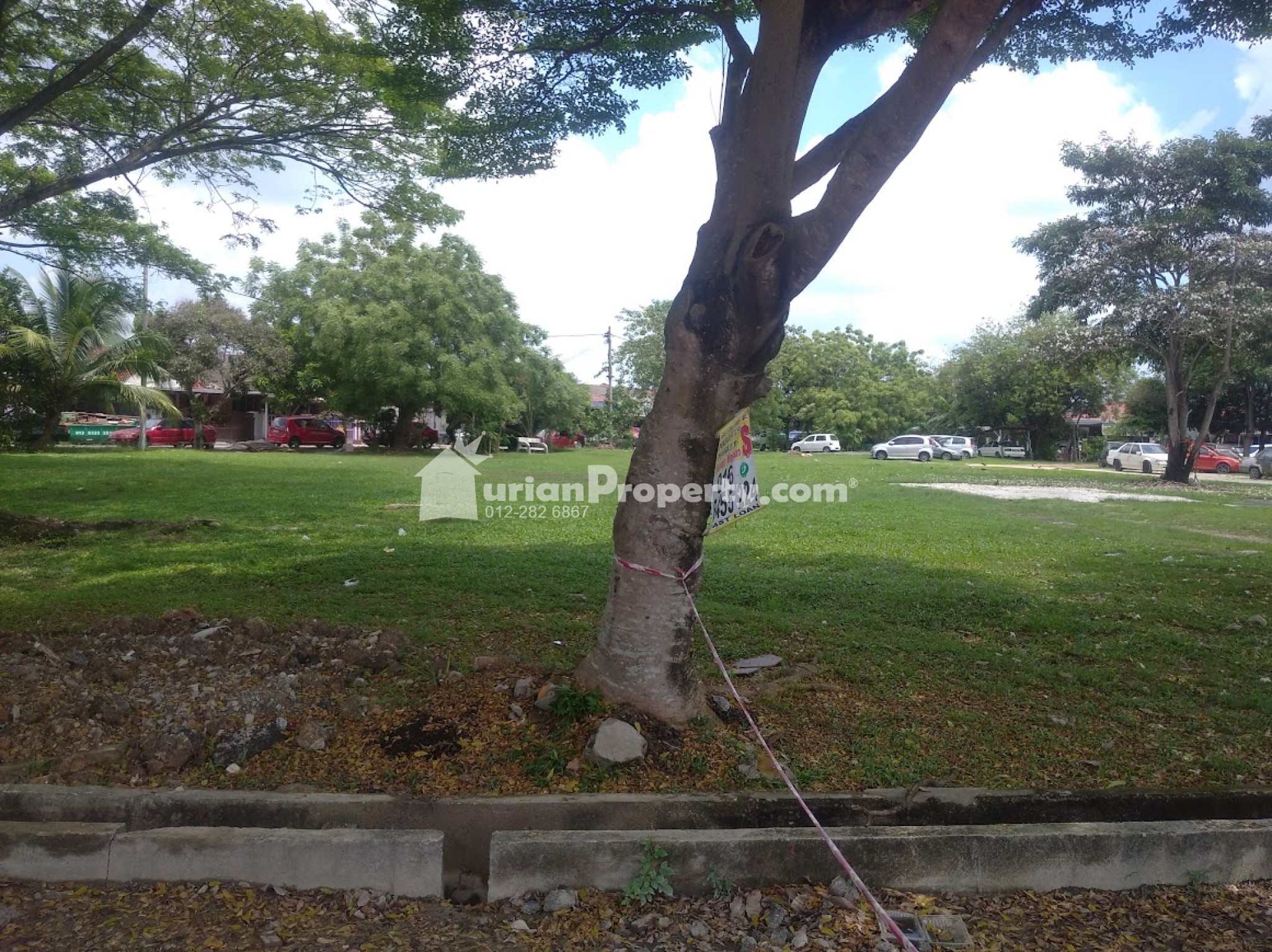 Terrace House For Rent at Kampung Pendamar