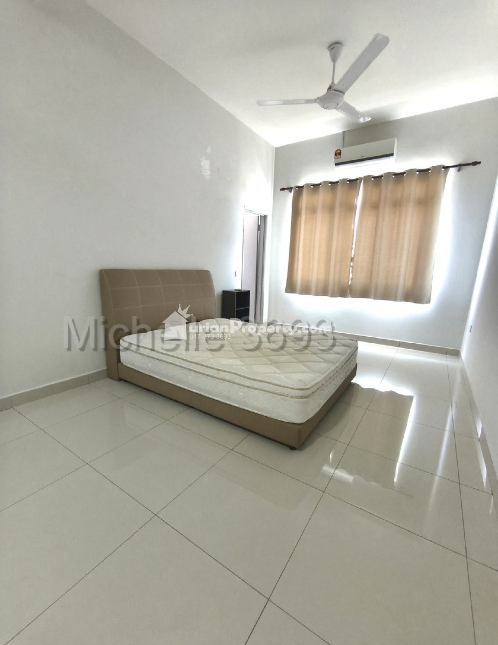 Terrace House For Rent at Perennia
