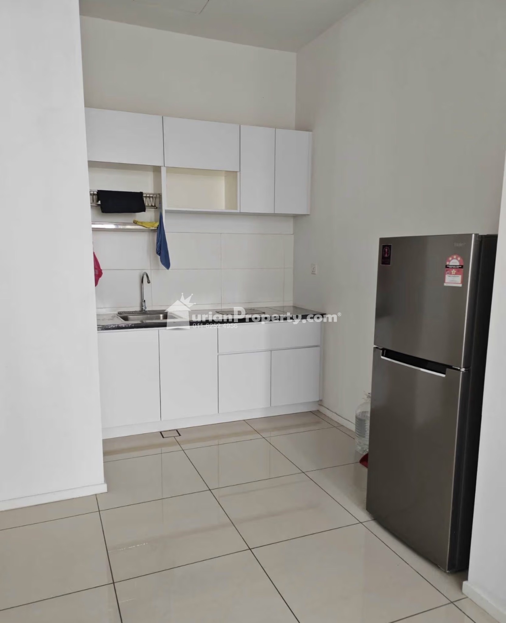 Condo Room for Rent at Miami Green