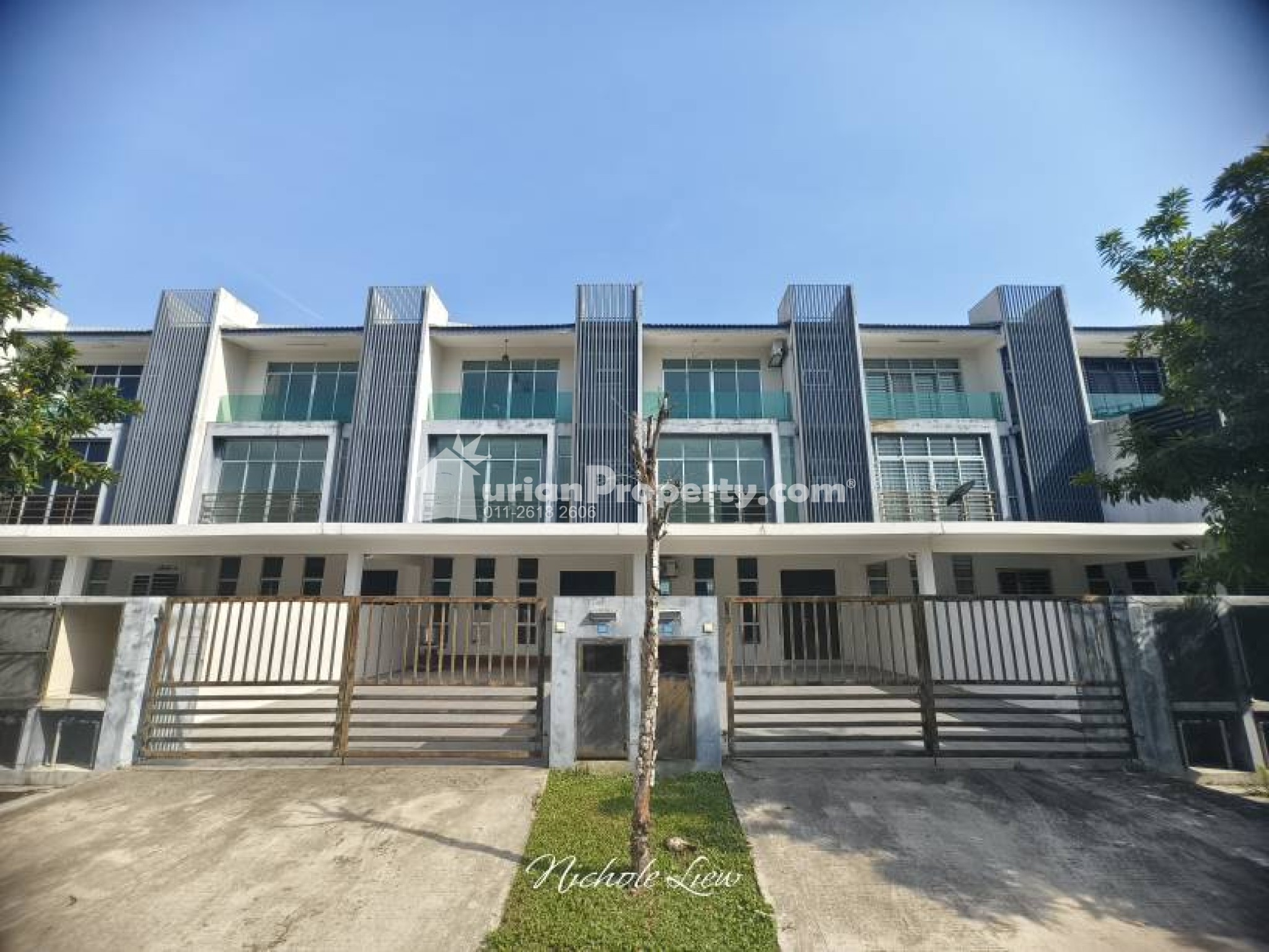 Terrace House For Sale at Bangi Avenue