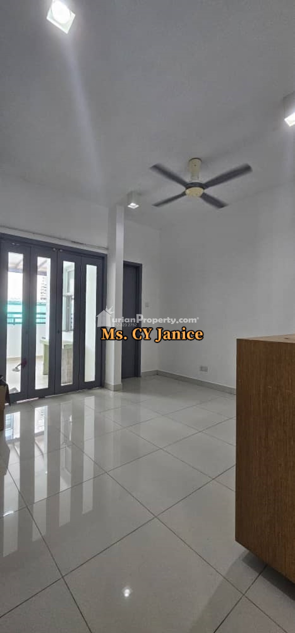 Superlink For Sale at USJ Heights