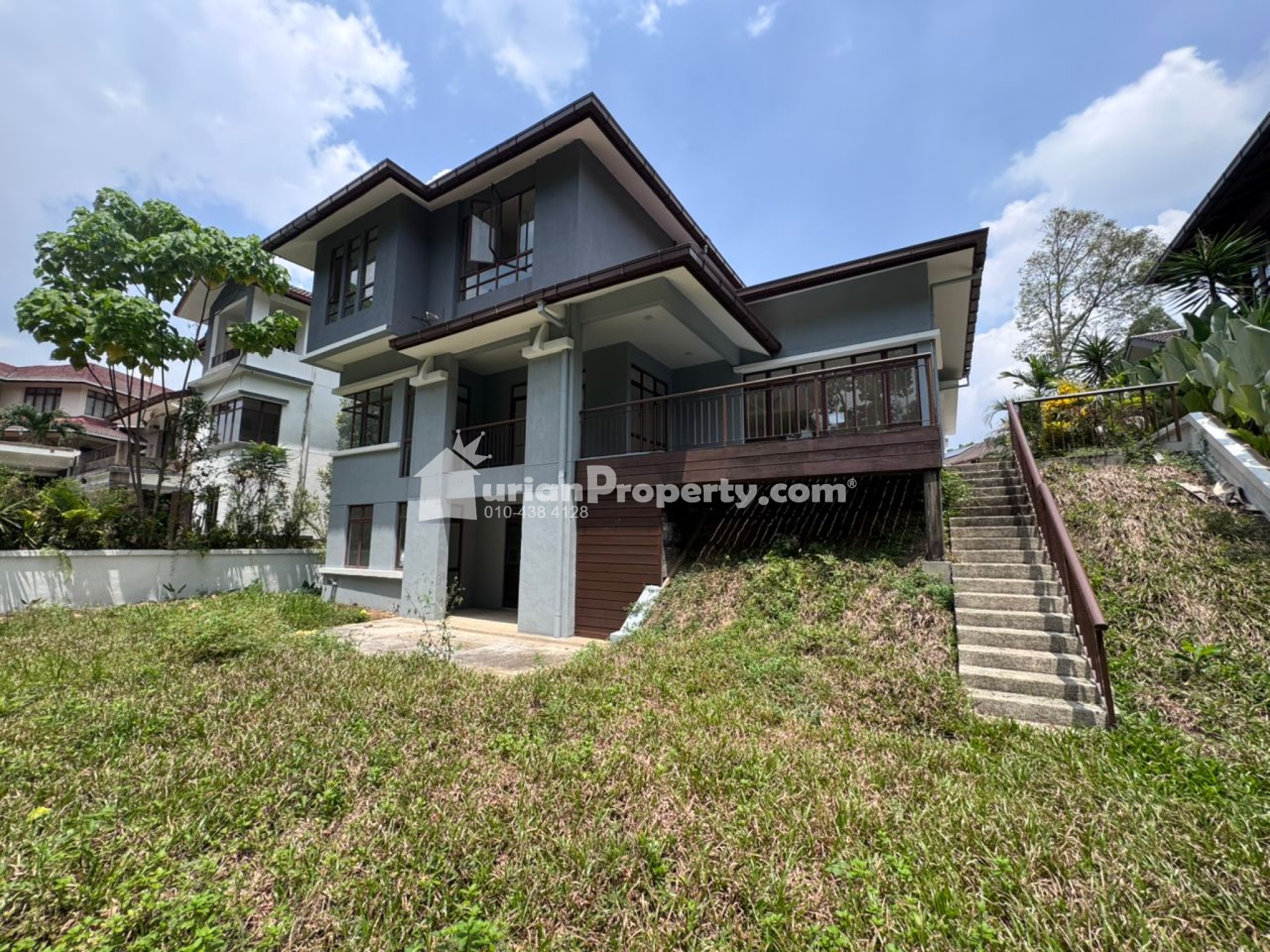 Bungalow House For Sale at Valencia