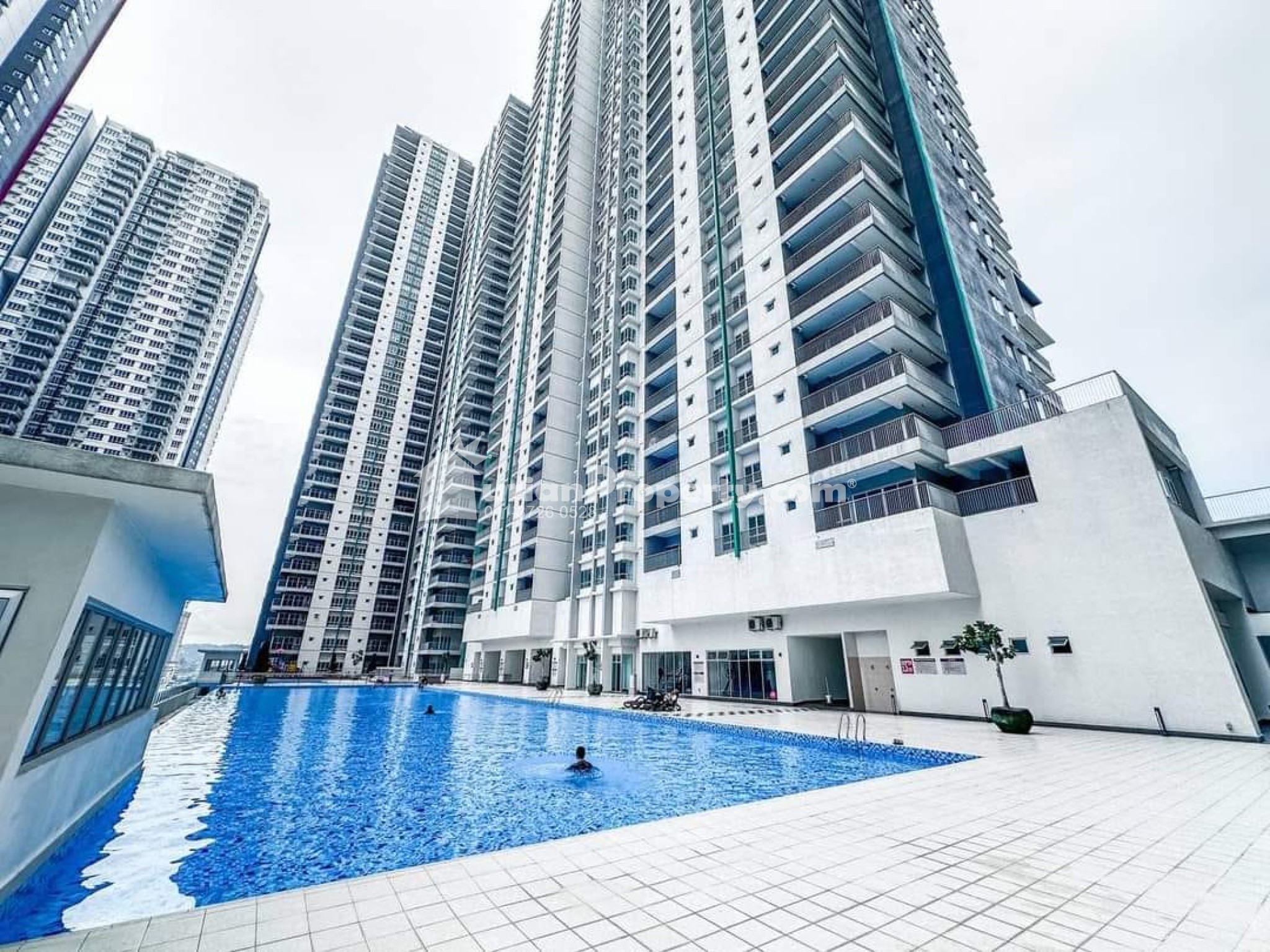 Serviced Residence For Auction at Razak City Residences