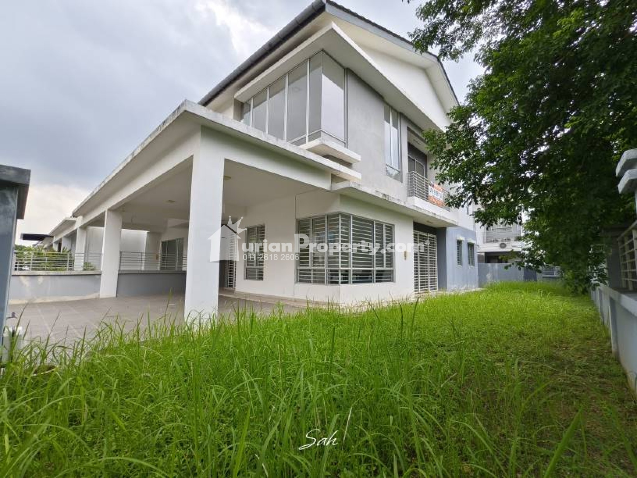 Terrace House For Sale at Fairfield Residences