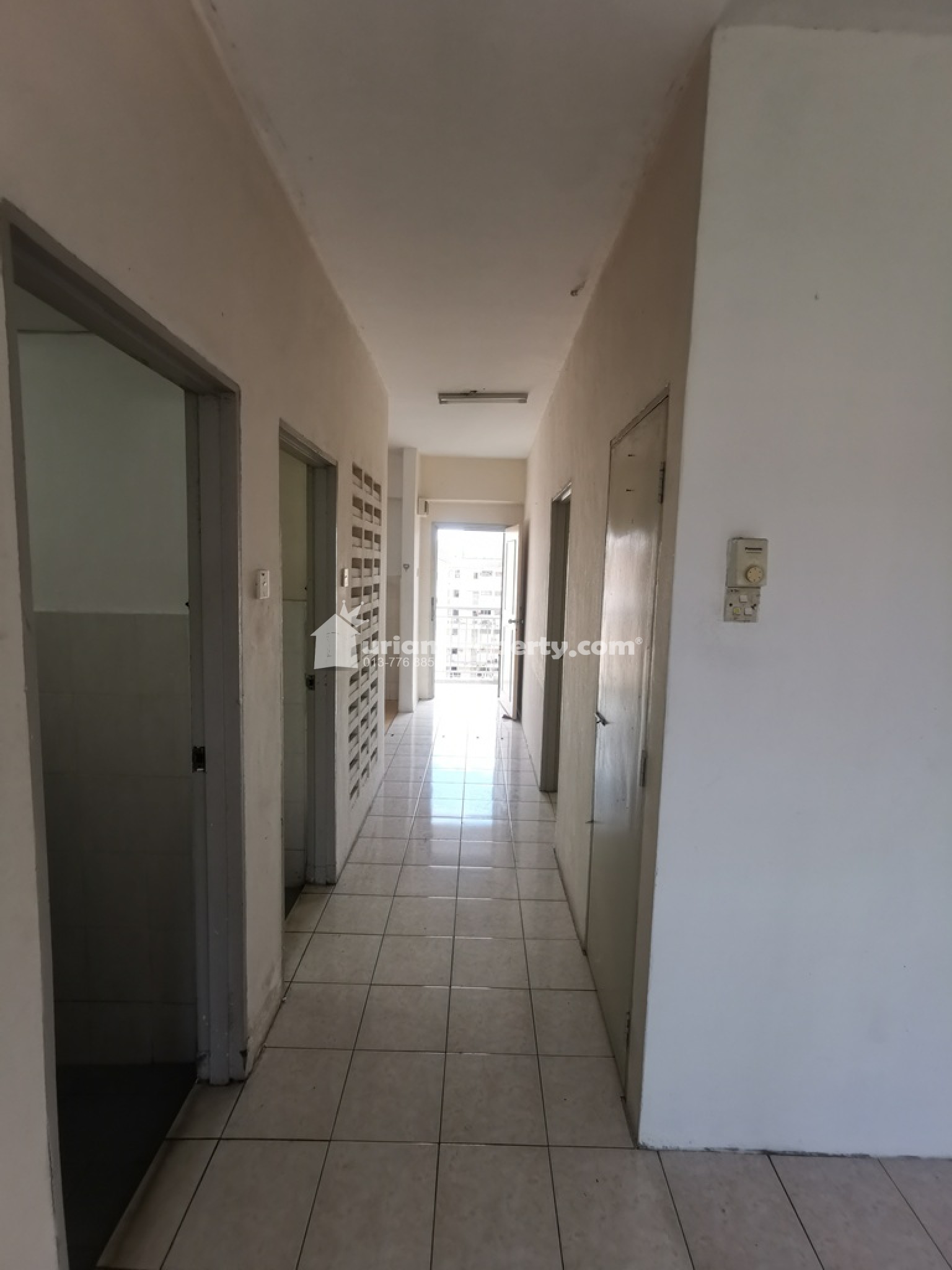 Apartment For Sale at Kantan Court