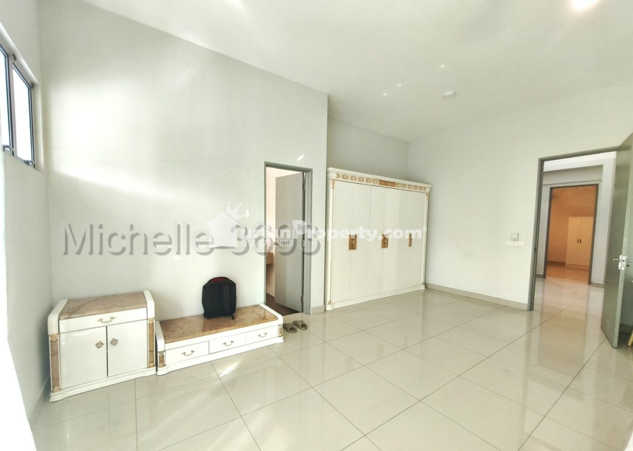 Terrace House For Rent at Perennia