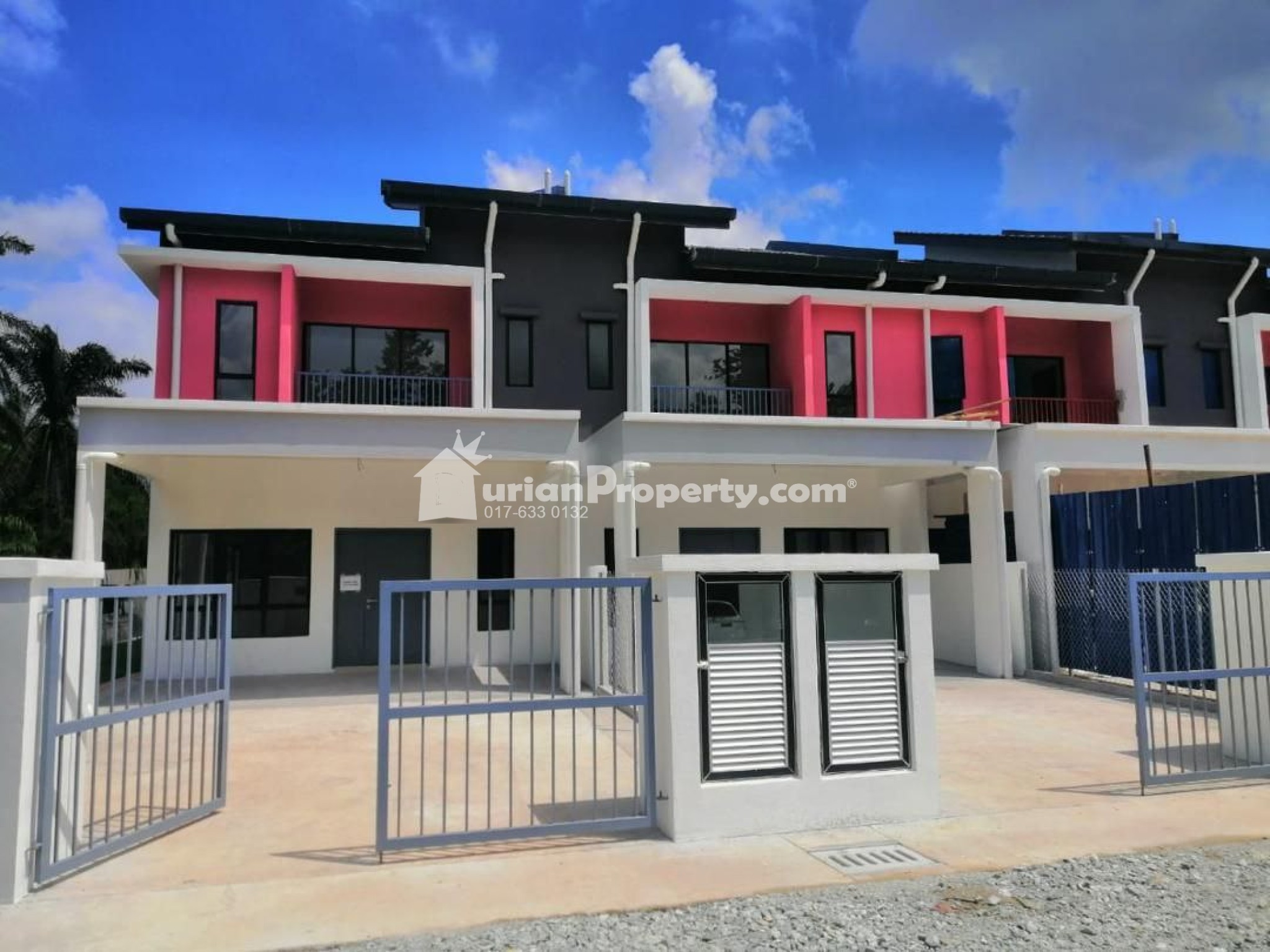 Terrace House For Sale at Taman Semarang Intan