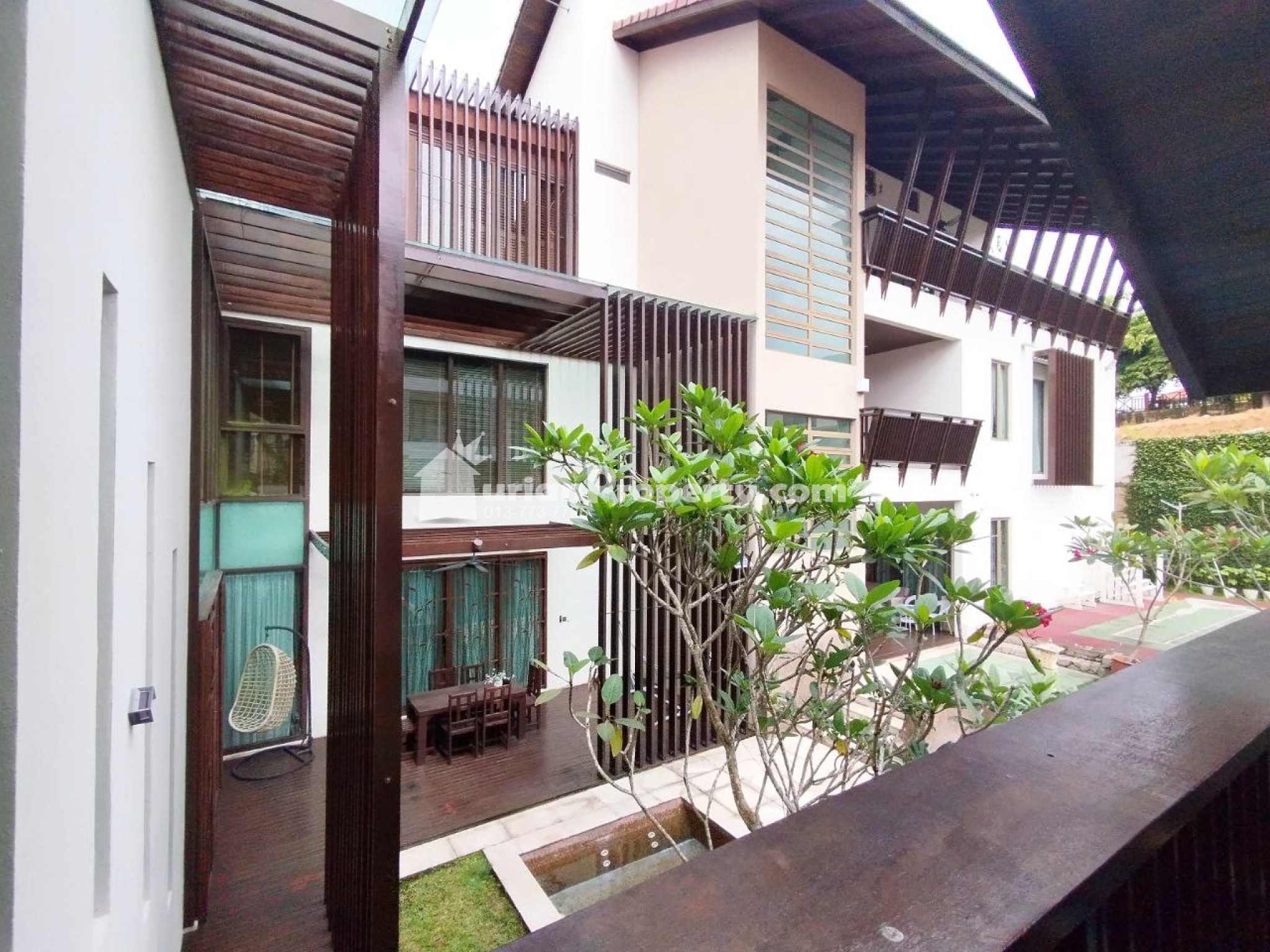 Bungalow House For Sale at Kemensah Heights