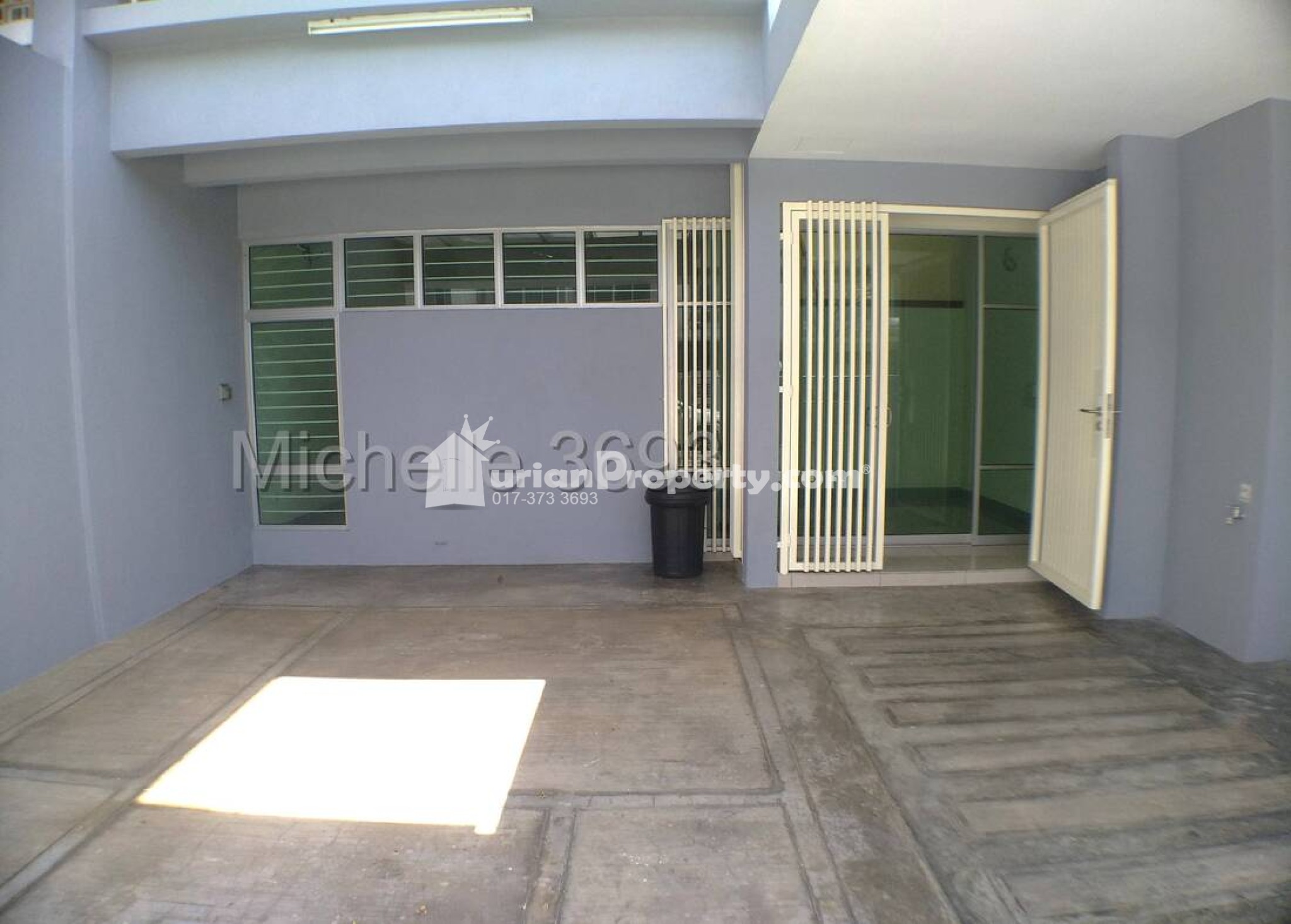Terrace House For Sale at Chimes