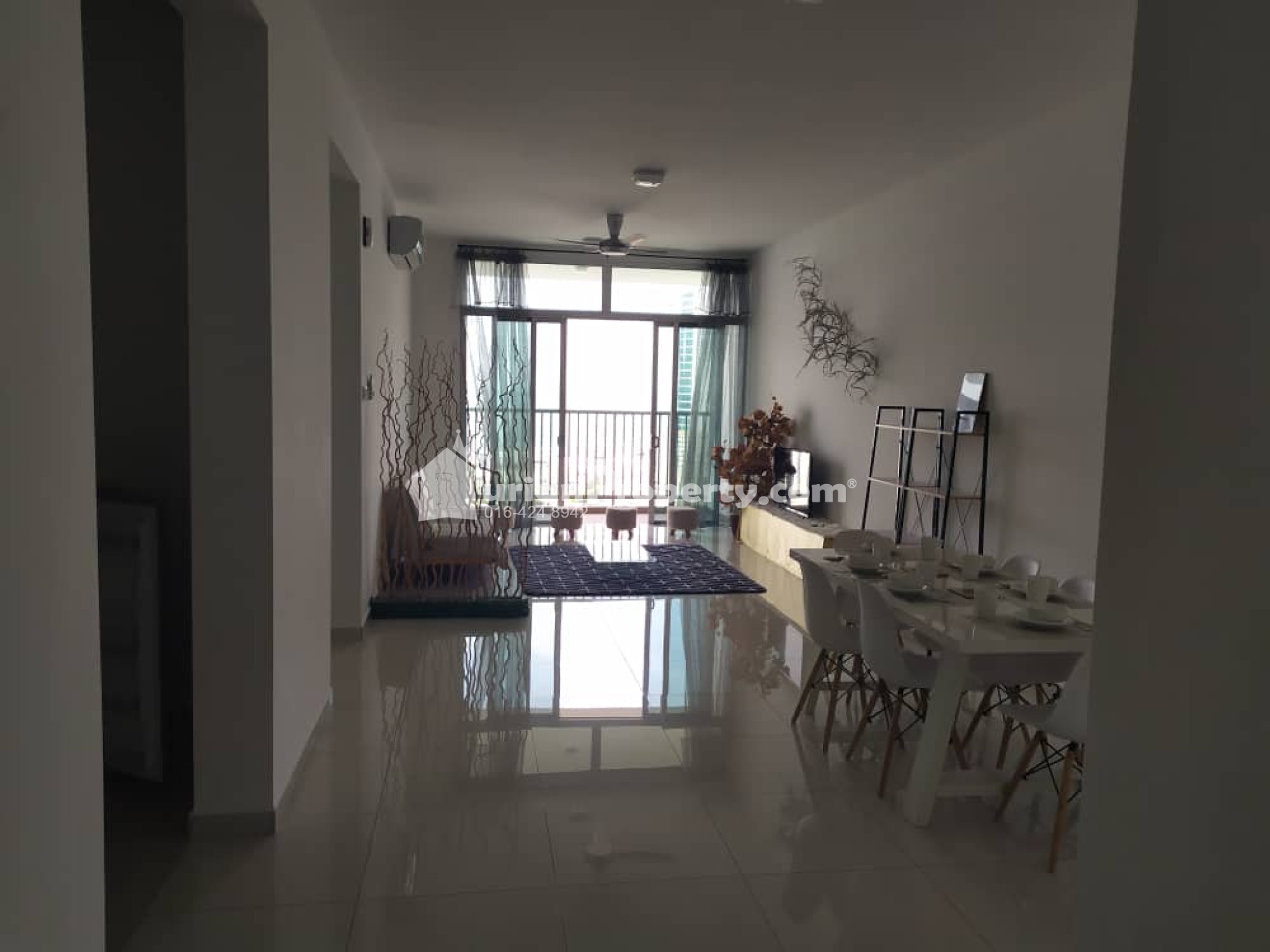 Condo For Rent at Sandilands