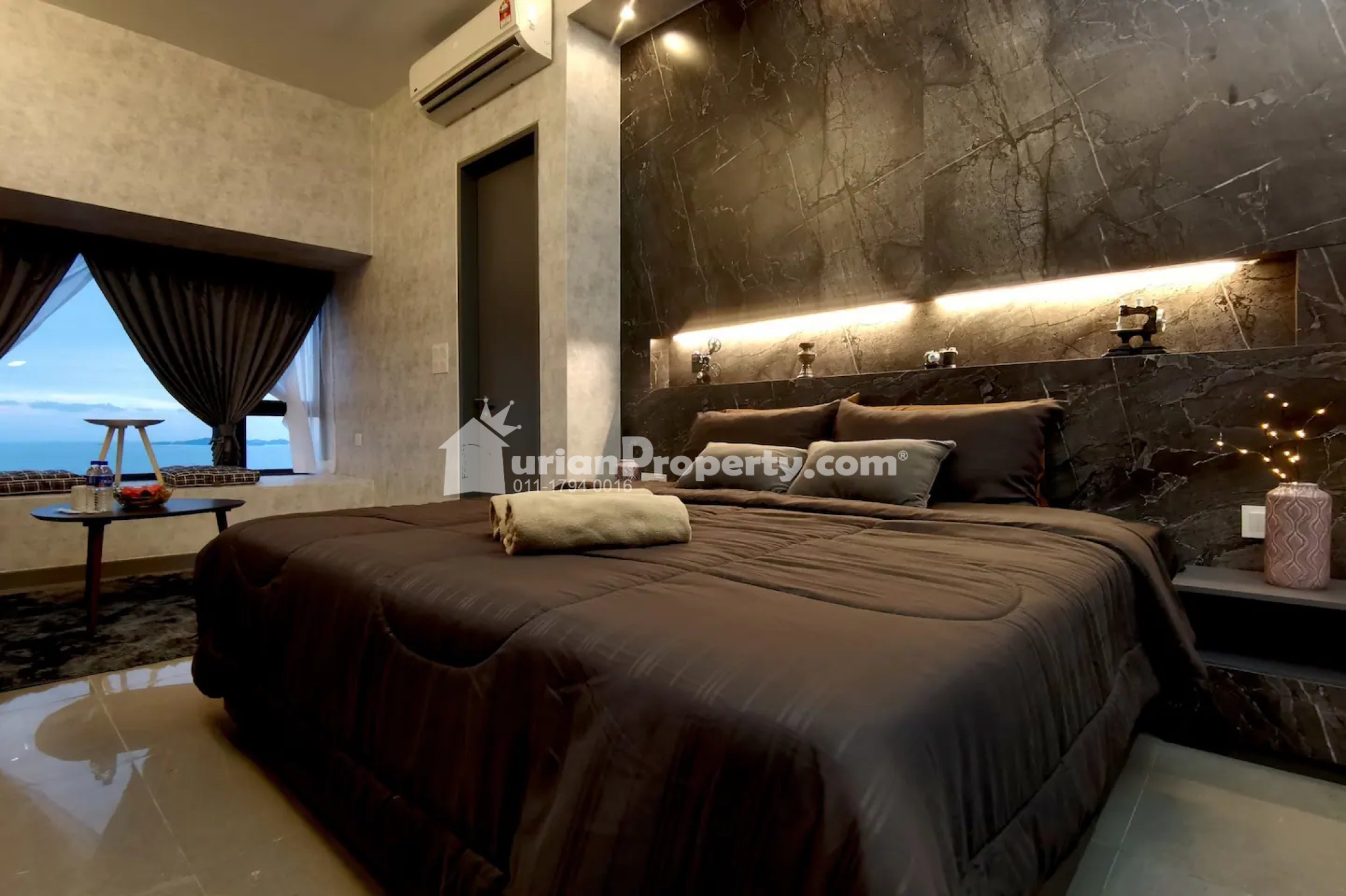 Condo Room for Rent at St Regis