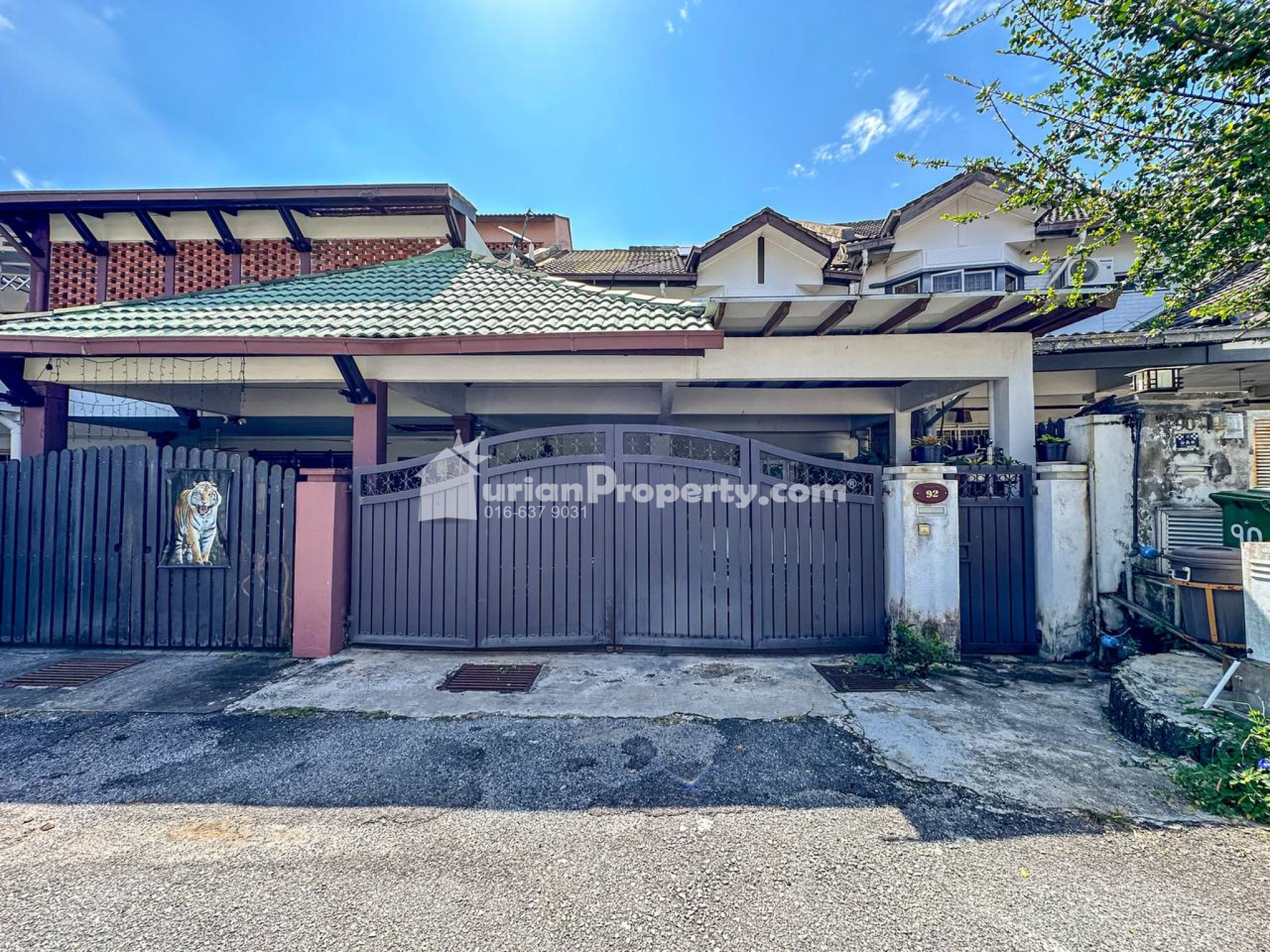 Terrace House For Sale at Suadamai