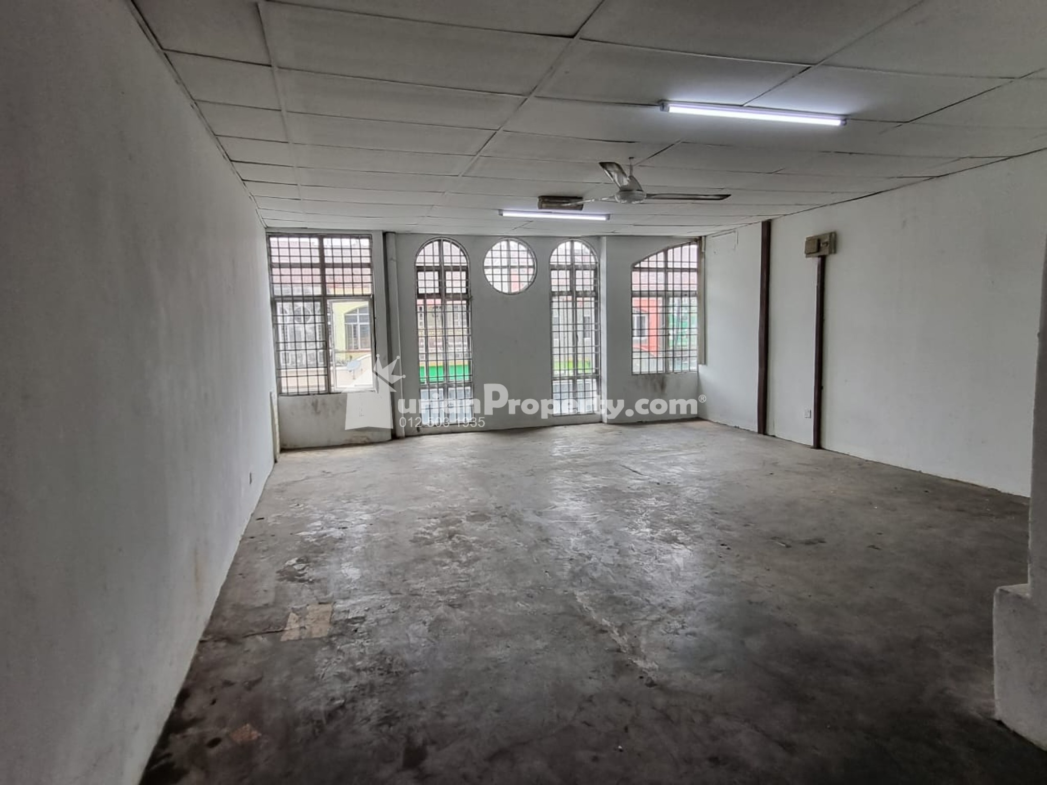 Office For Rent at Taman Kota Pendamar