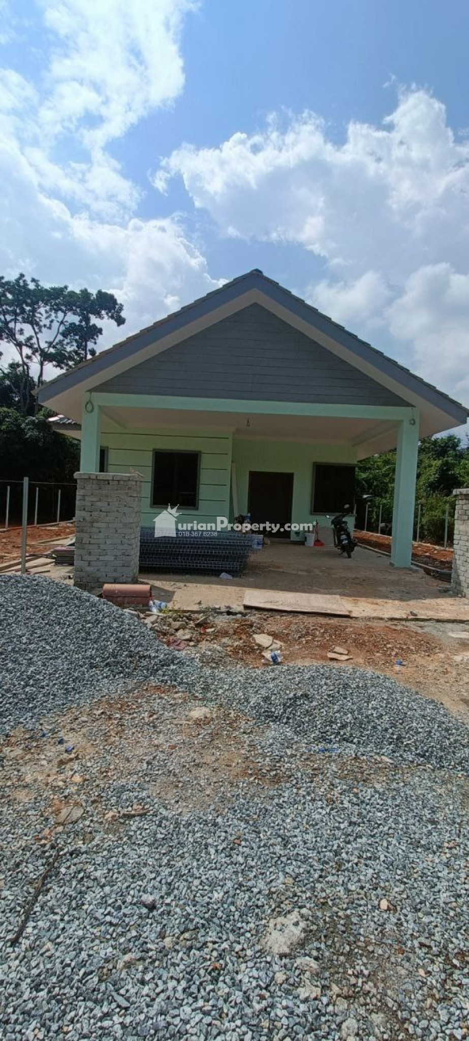 Bungalow House For Sale at Jenderam Hulu