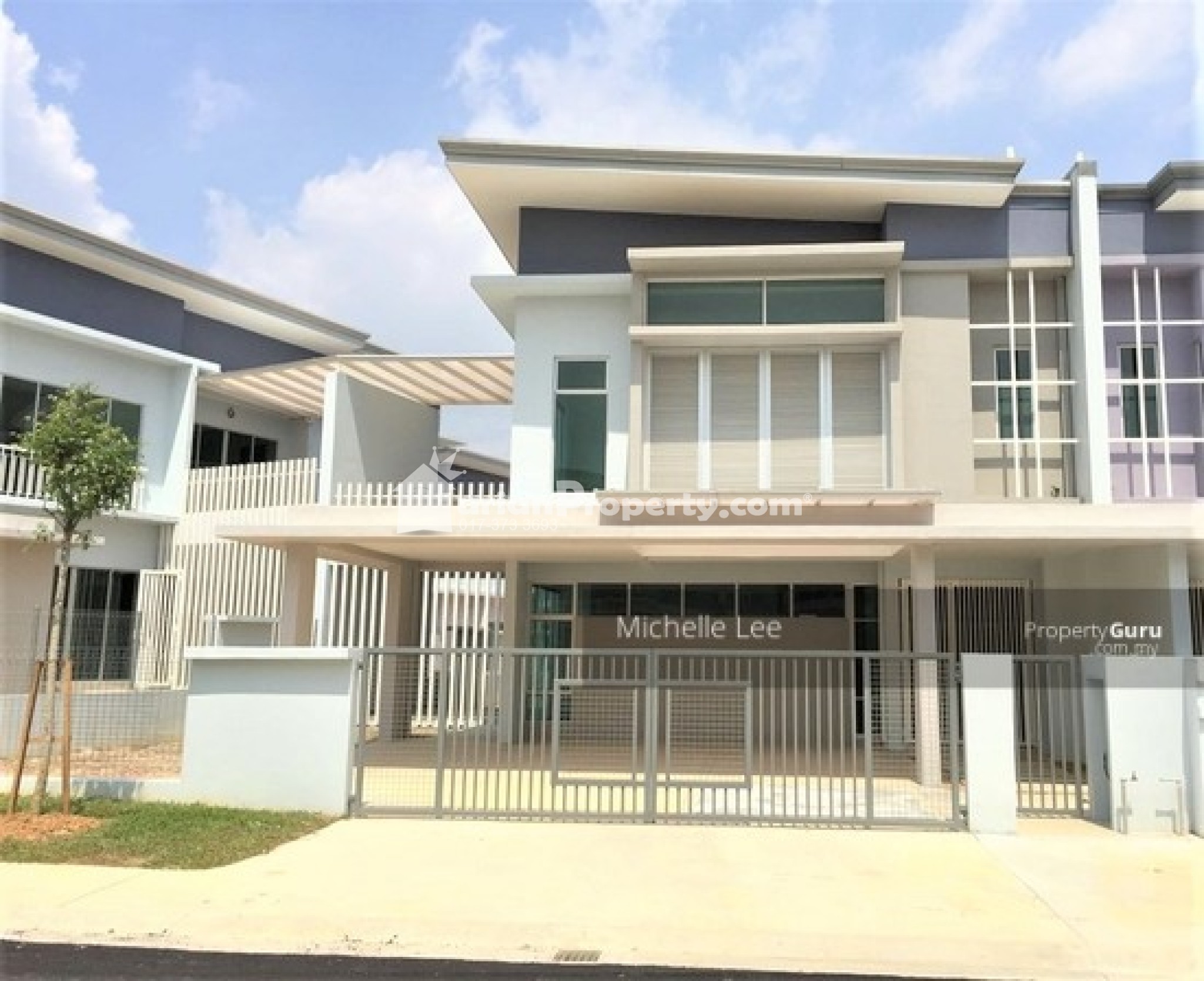 Terrace House For Sale at Chimes
