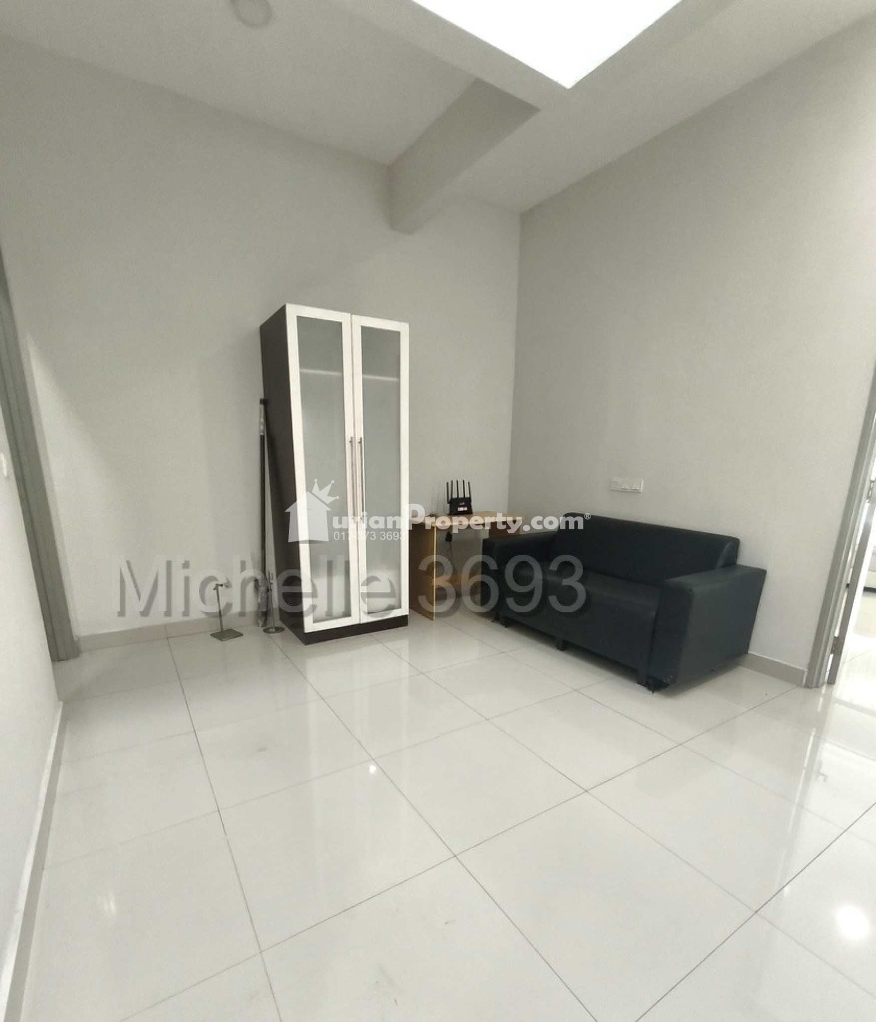 Terrace House For Rent at Perennia