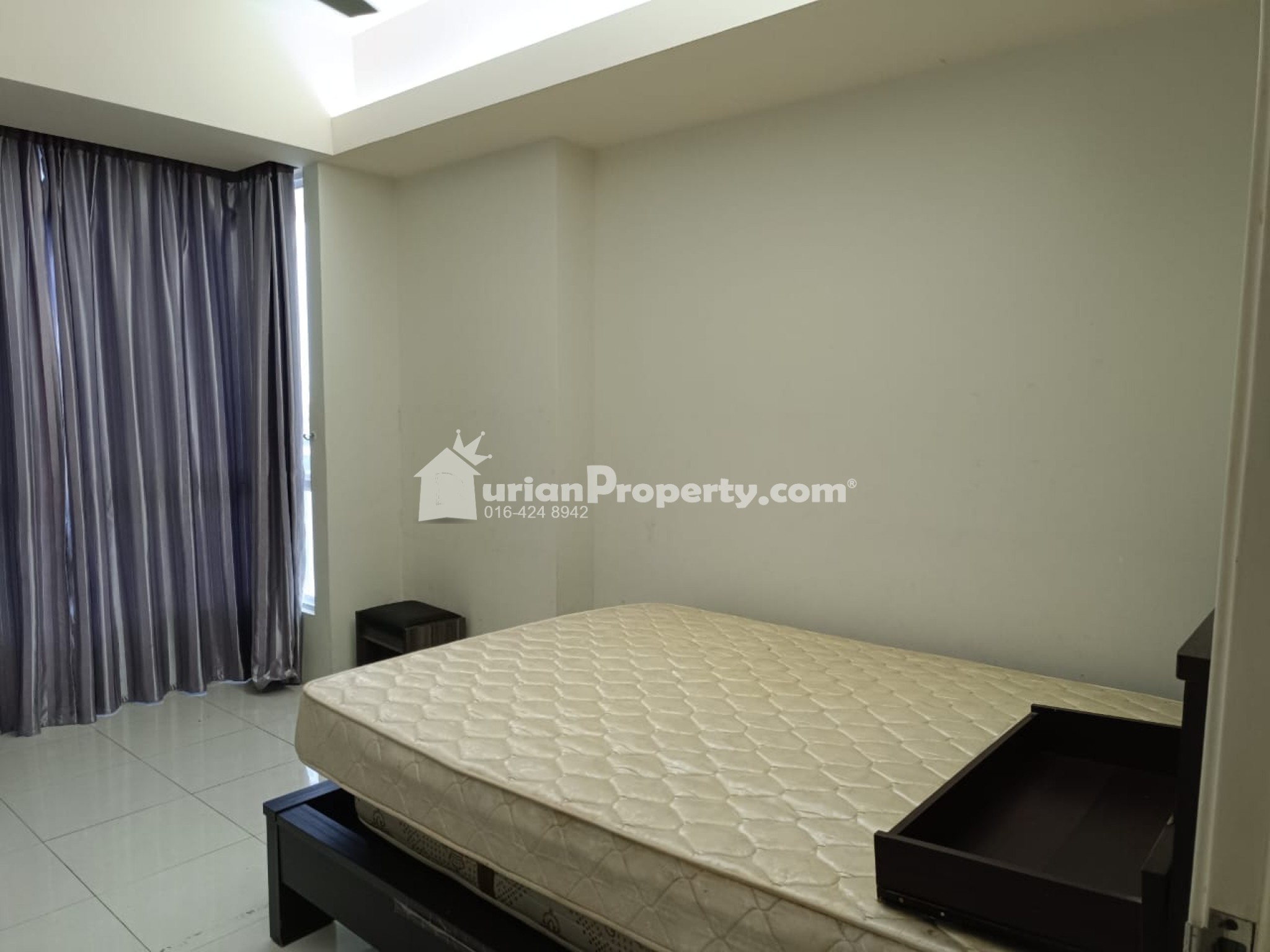 Condo For Rent at Summer Place