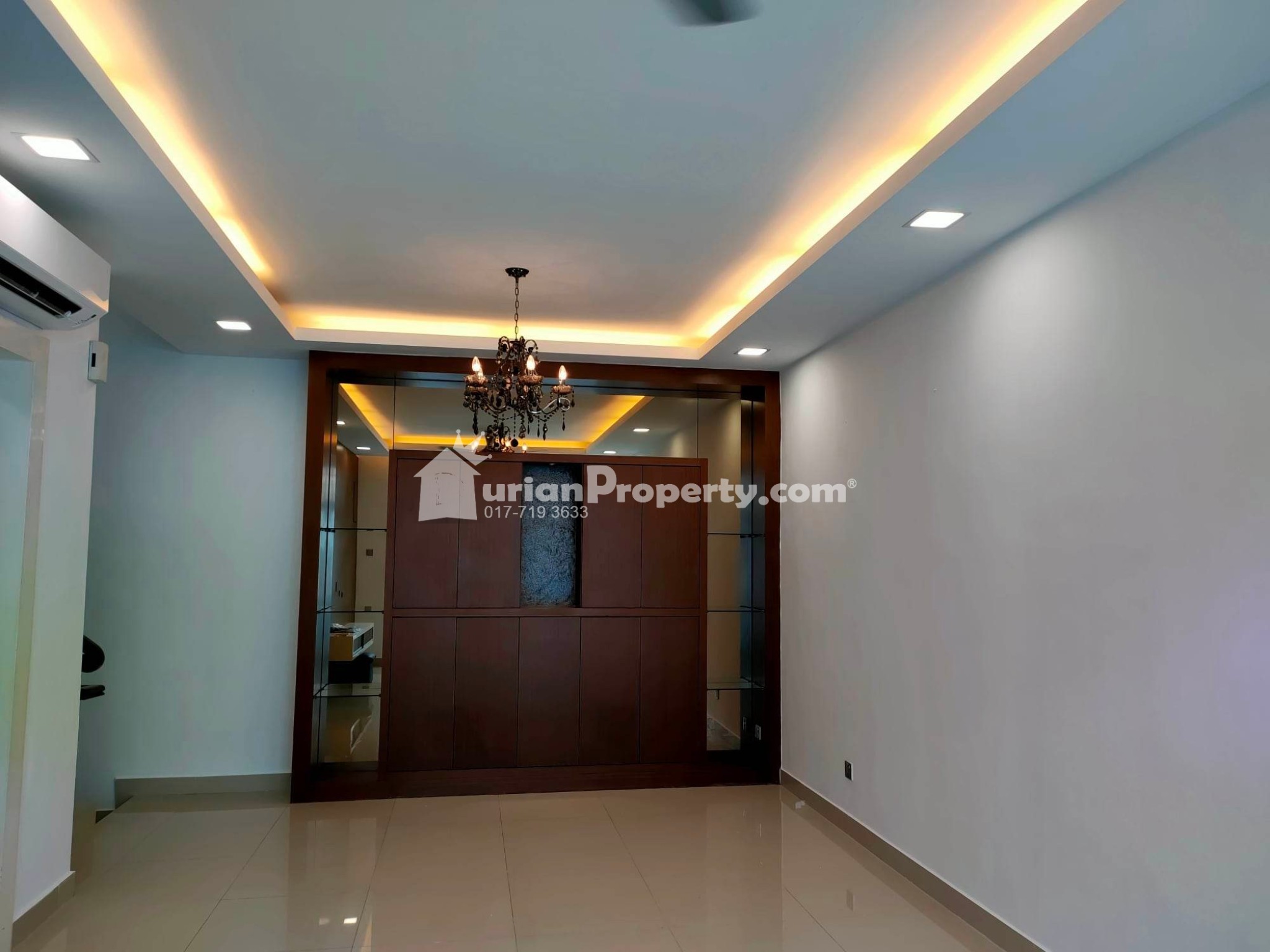 Townhouse For Sale at Lagenda Mas Villa