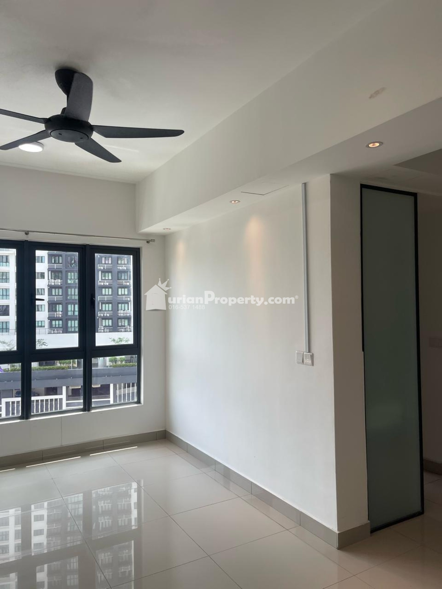 Condo For Rent at M Centura