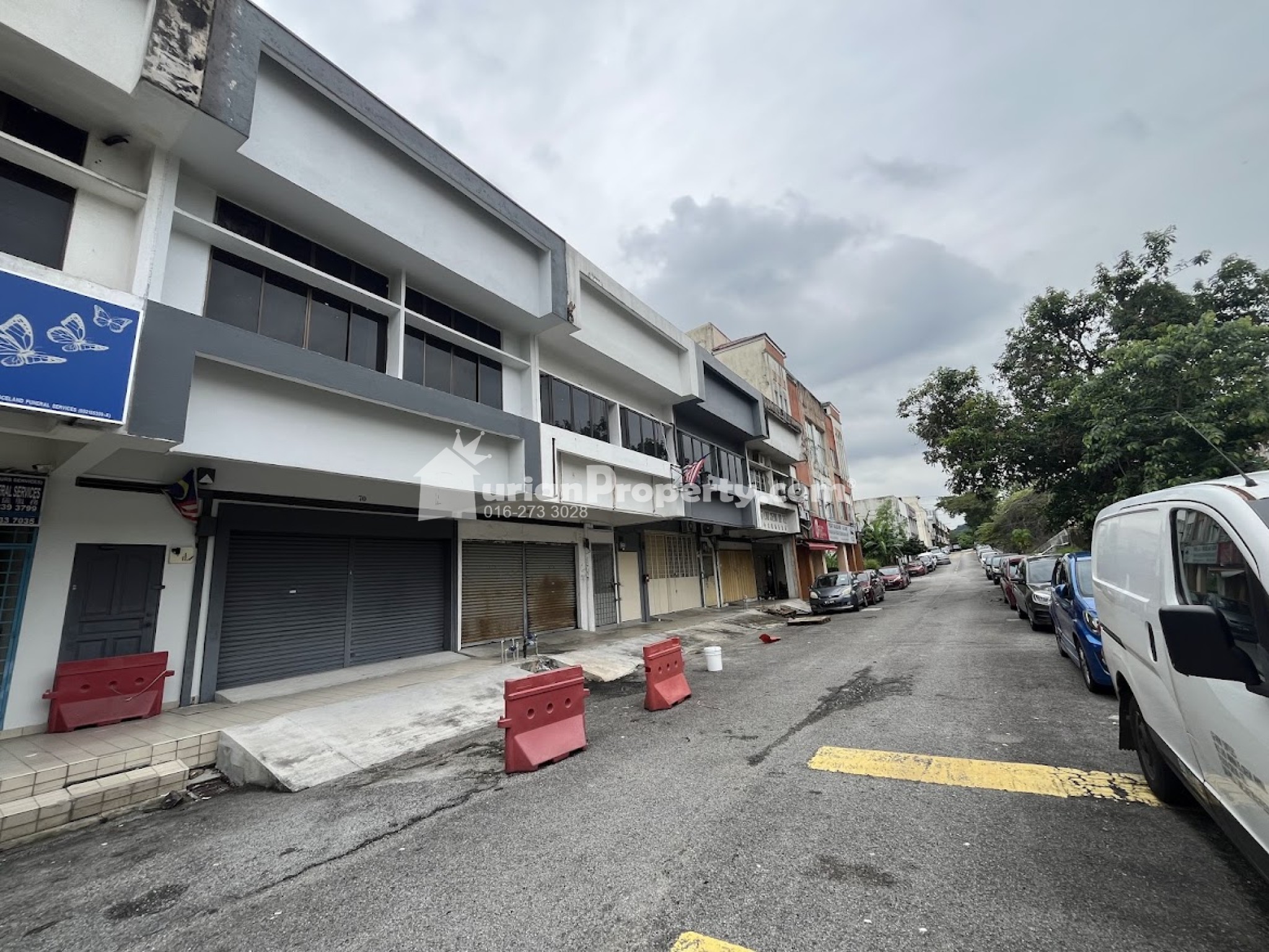 Shop Office For Sale at Taman Taynton View