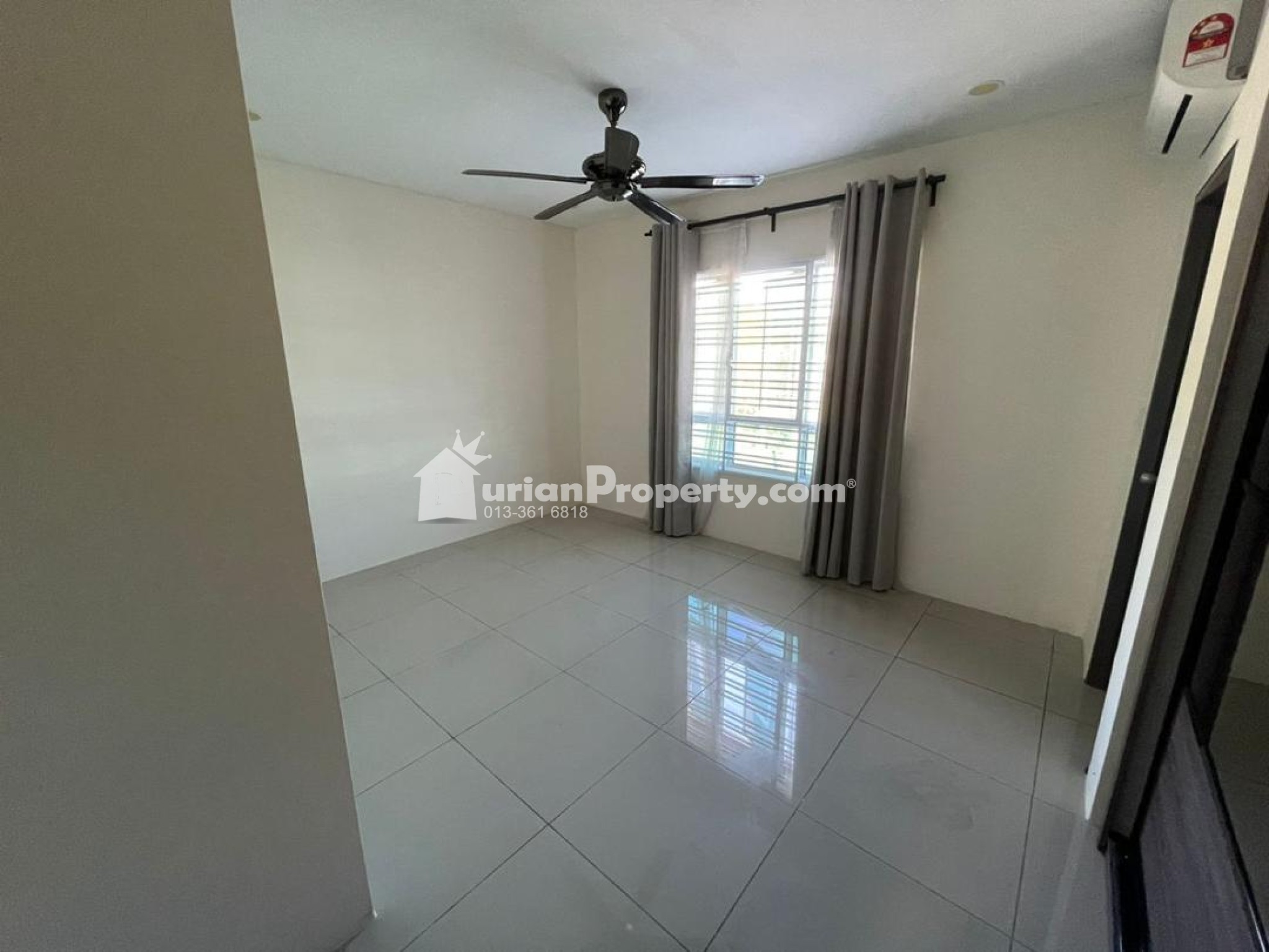 Terrace House For Sale at Irama Perdana @ LBS Alam Perdana