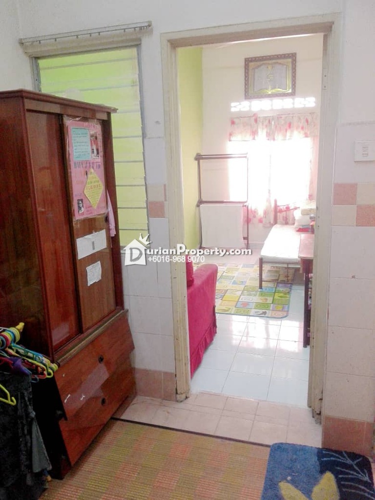 Terrace House For Sale at Taman Bukit Subang