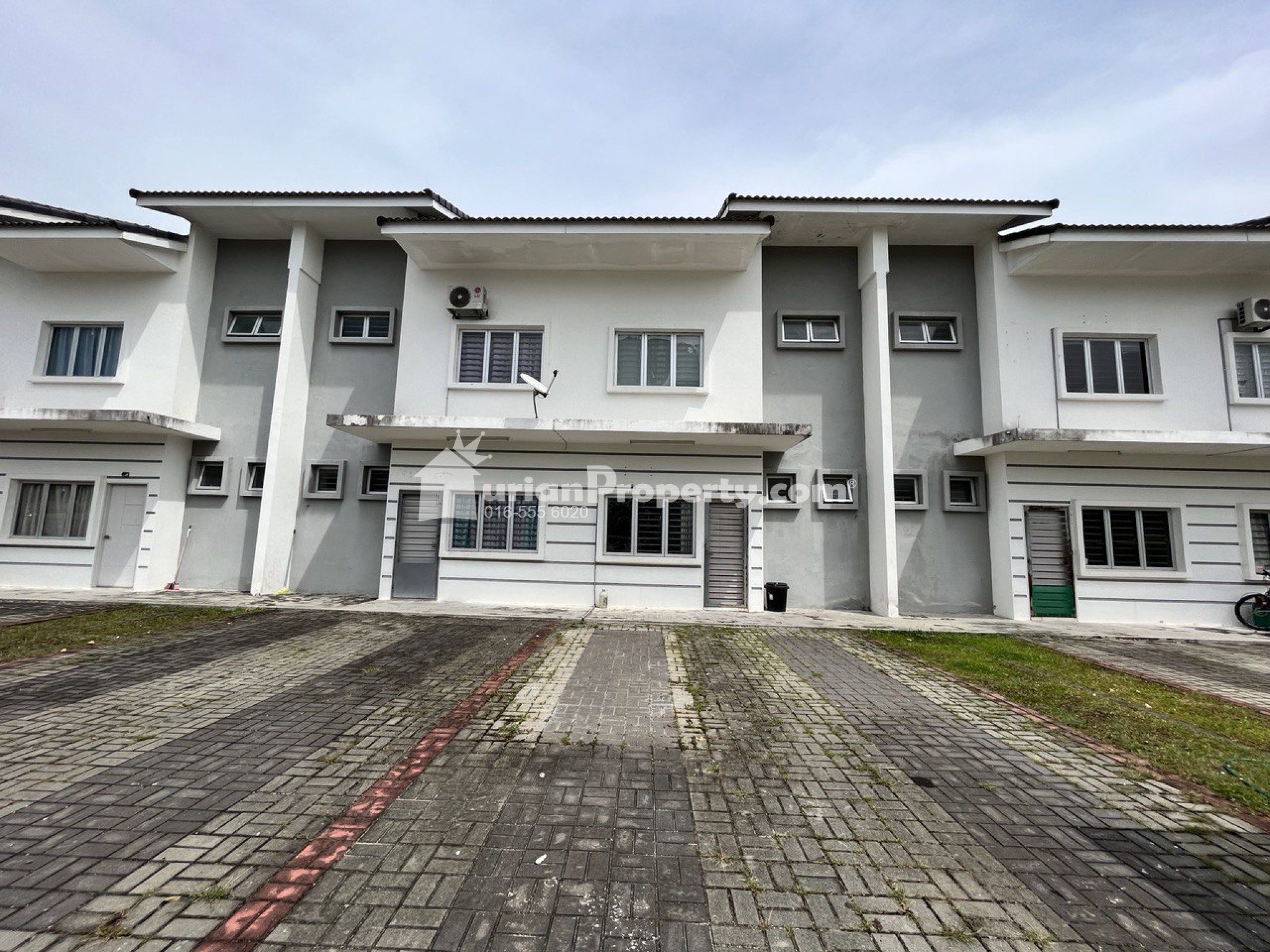 Terrace House For Rent at Bandar Ainsdale