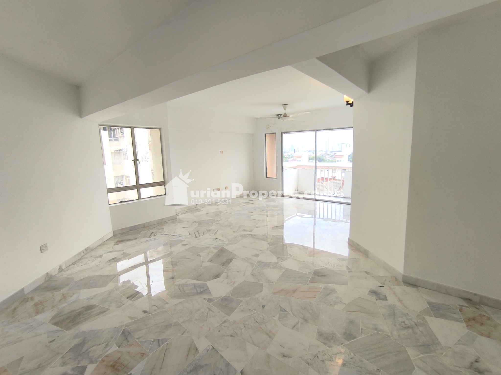 Condo For Sale at Le Jardine Condominium