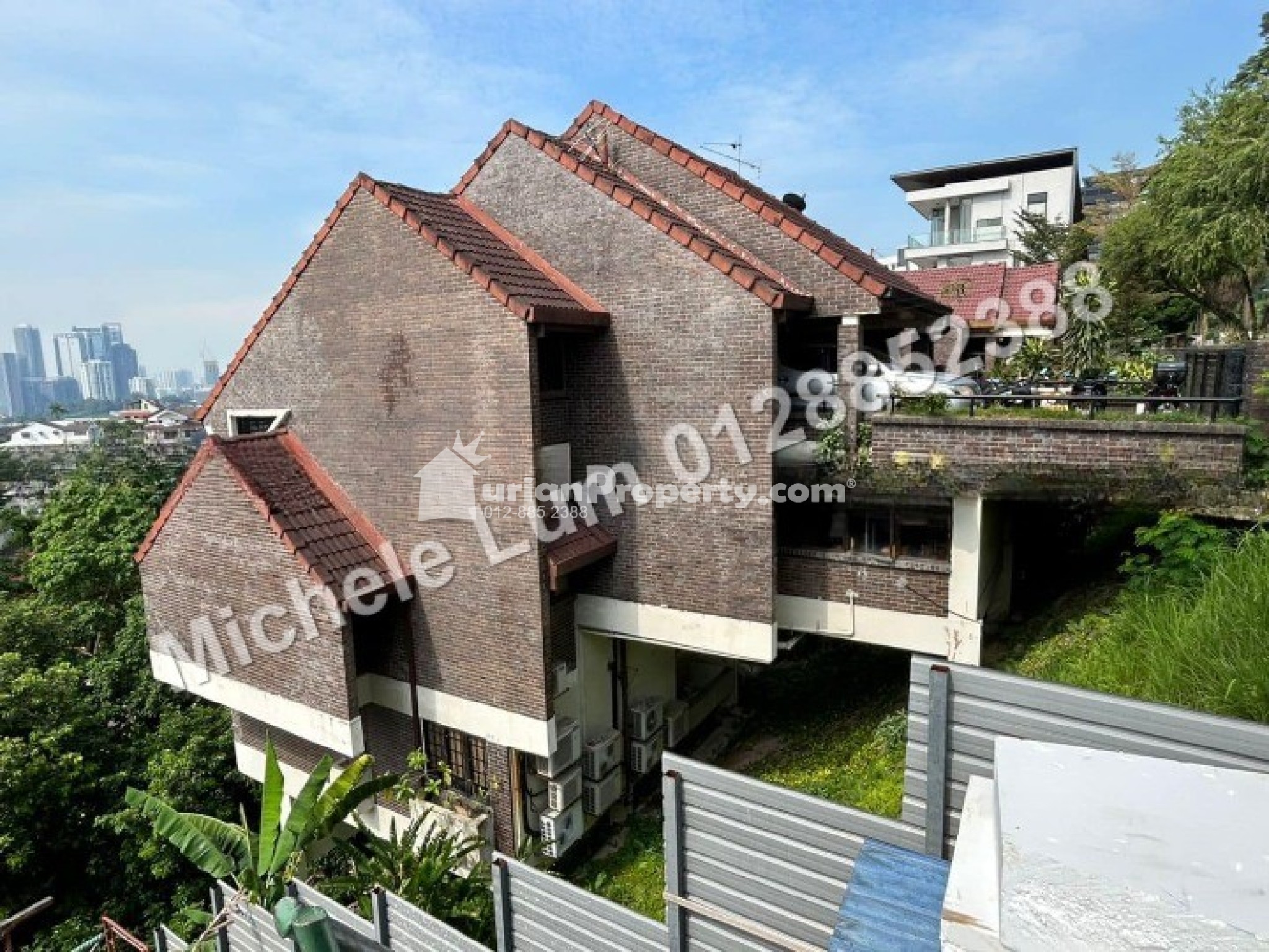 Bungalow House For Auction at Bukit Bandaraya