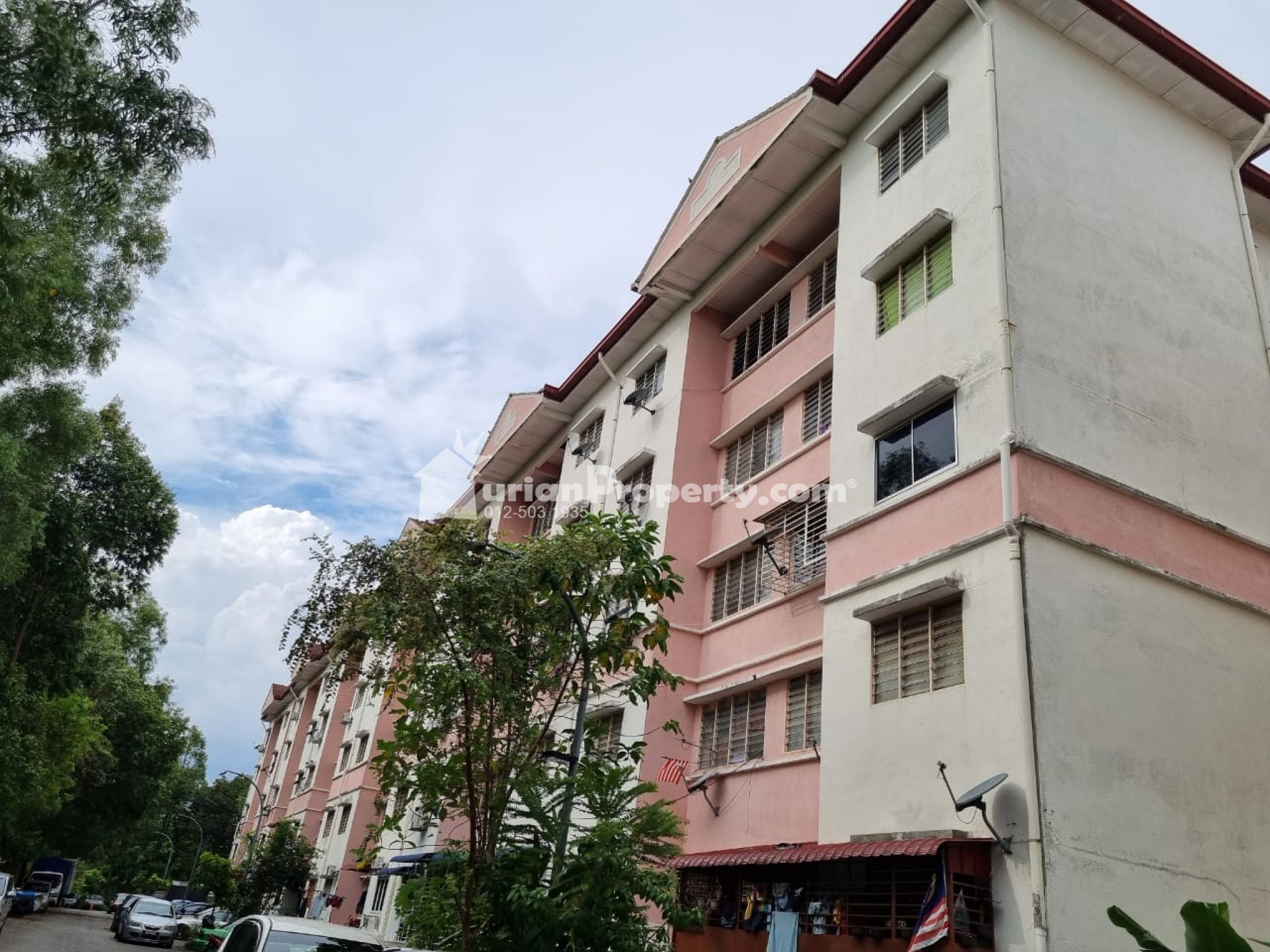 Apartment For Rent at Sri Dahlia Apartment