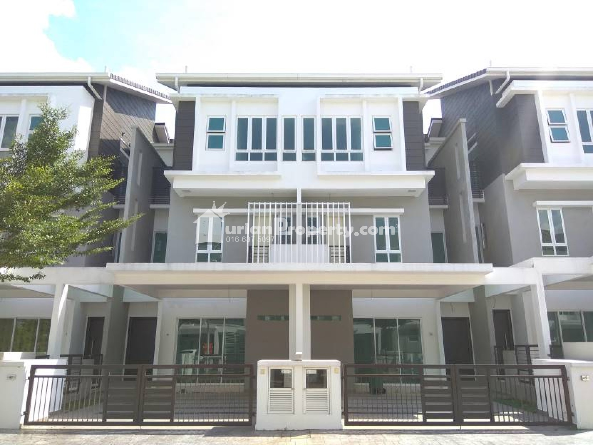 Terrace House For Sale at Tiara South