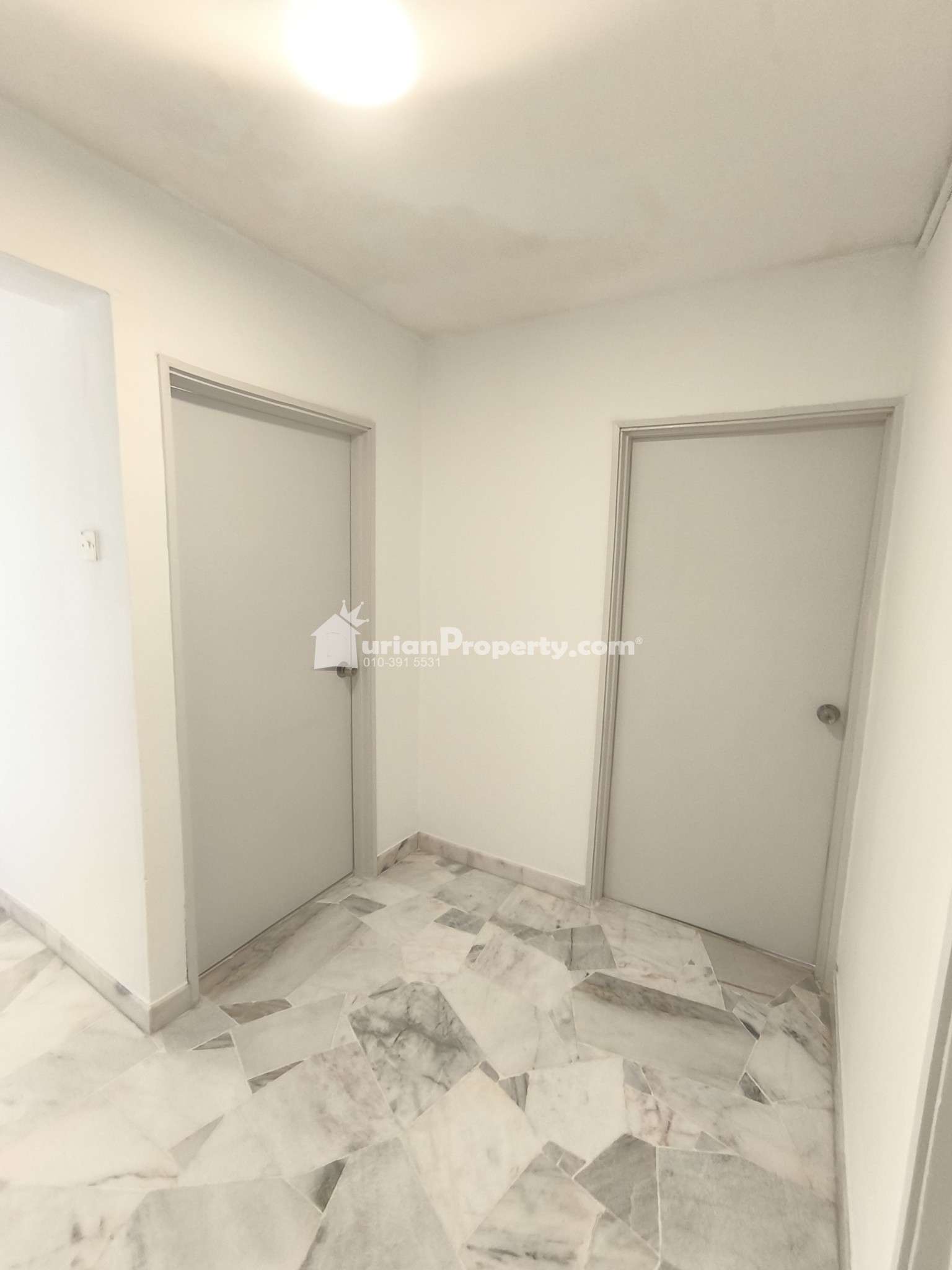 Condo For Sale at Le Jardine Condominium