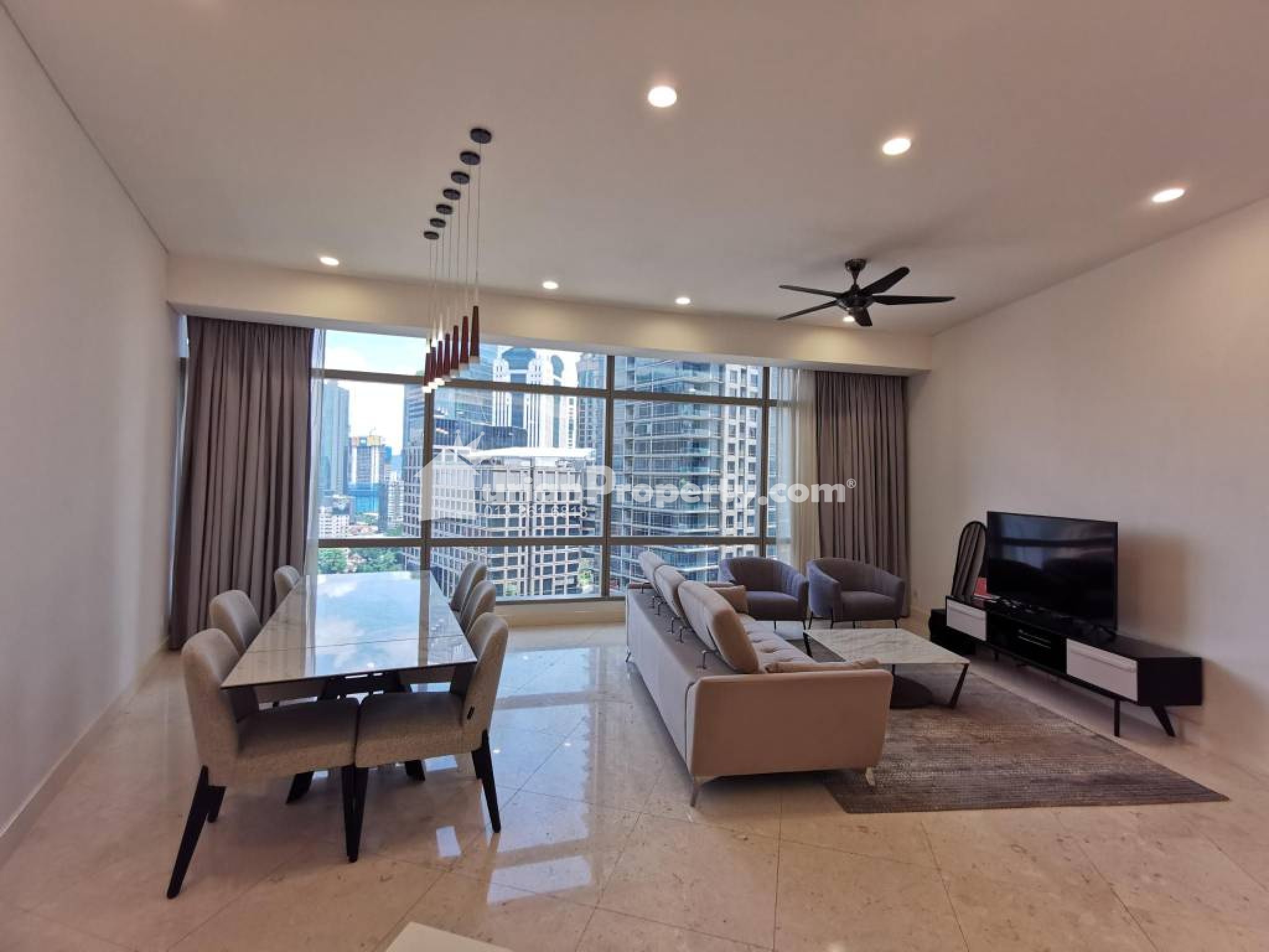 Condo For Sale at Banyan Tree