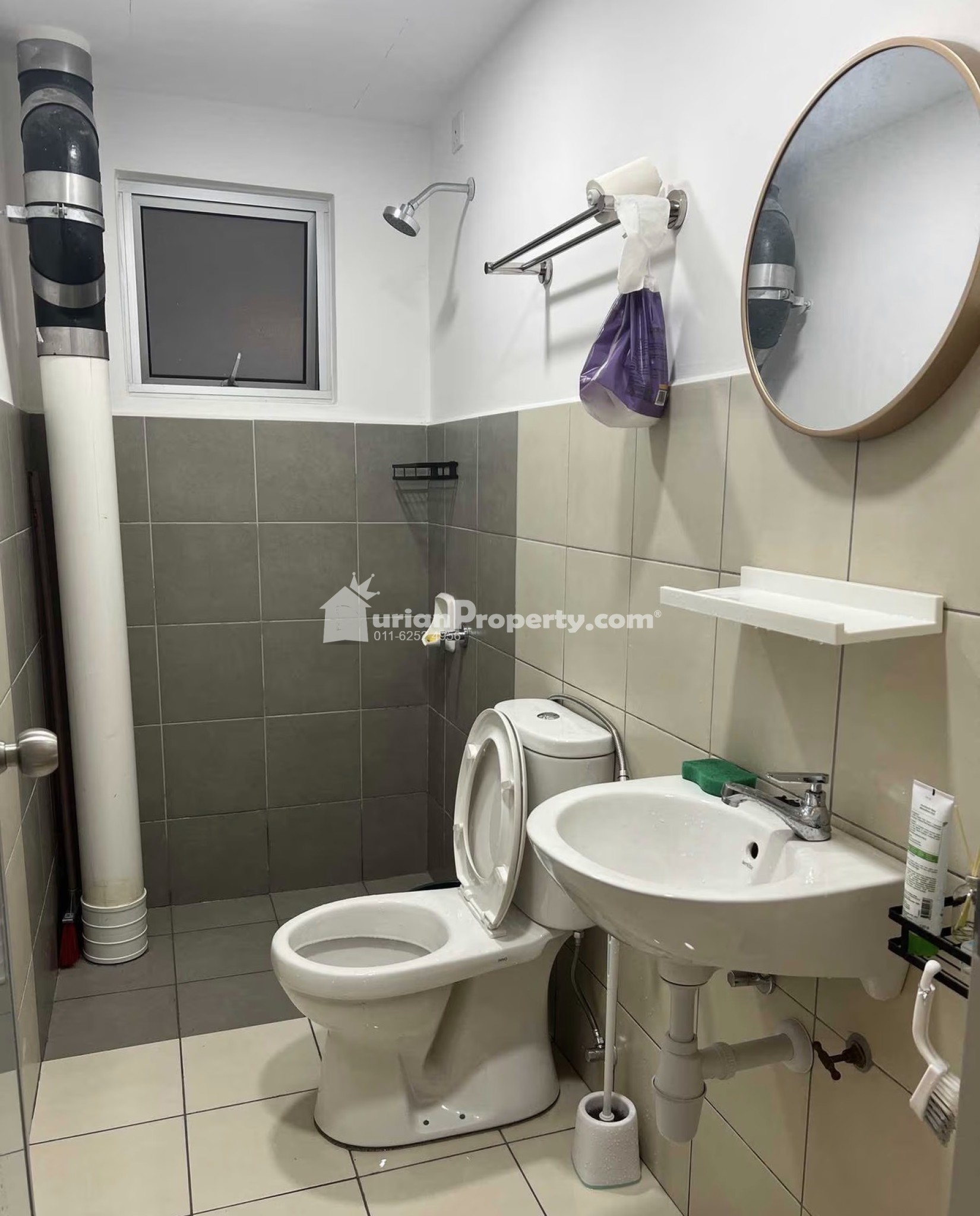 Condo Room for Rent at The Peak Condo