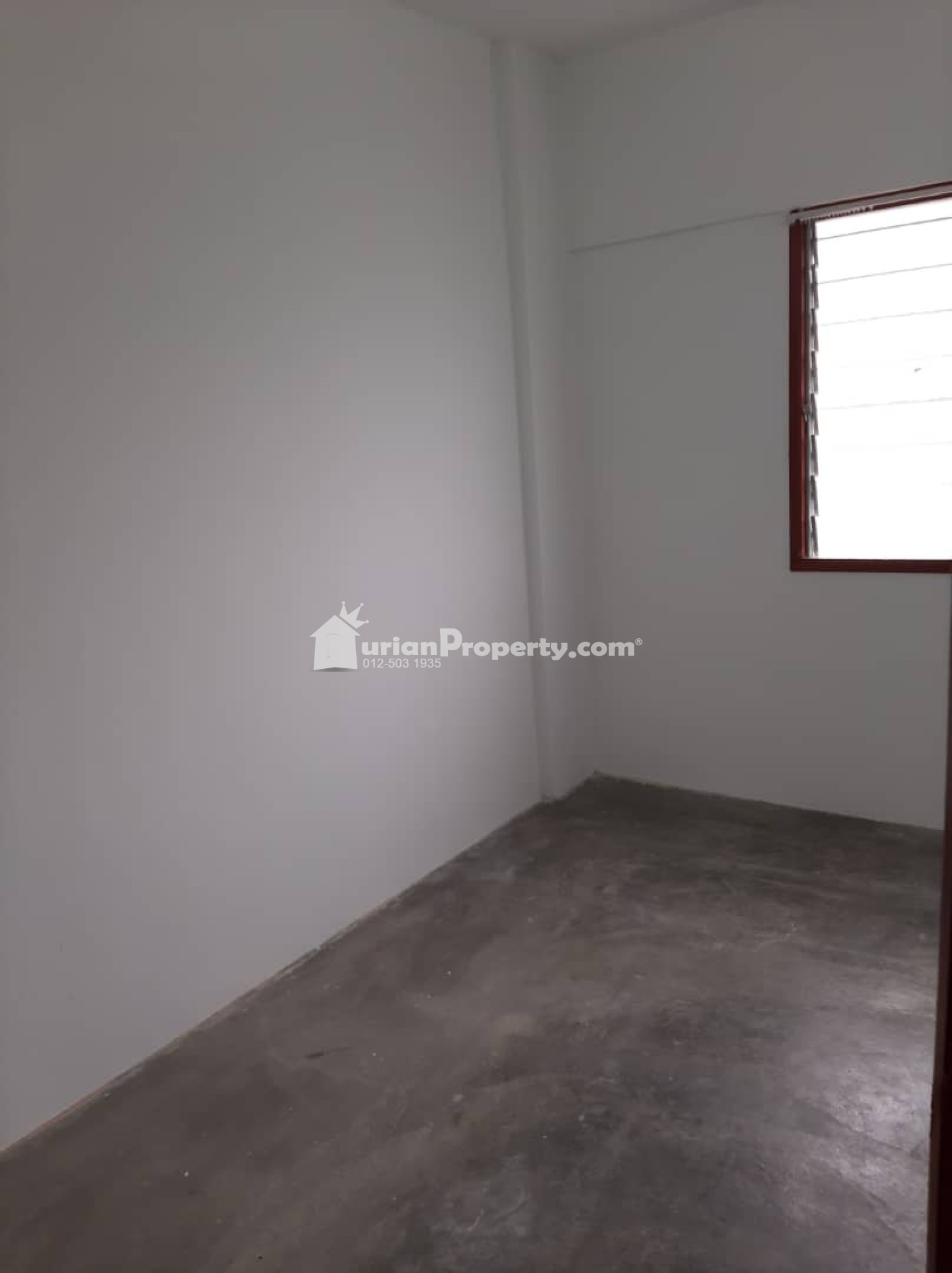 Flat For Rent at Taman Bukit Angsana