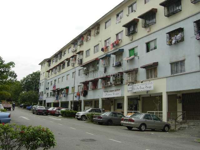 Flat For Sale At Putra Raya Apartment Bandar Putra Permai For Rm 73 000 By John Ks Wong Durianproperty