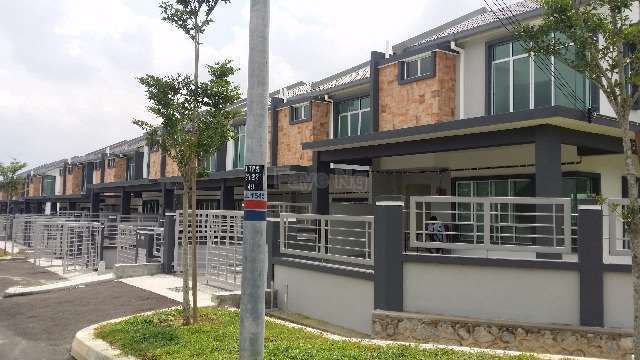 Terrace House For Sale at Taman Pelangi Semenyih 2, Semenyih for RM 495,000 by Faye Ng