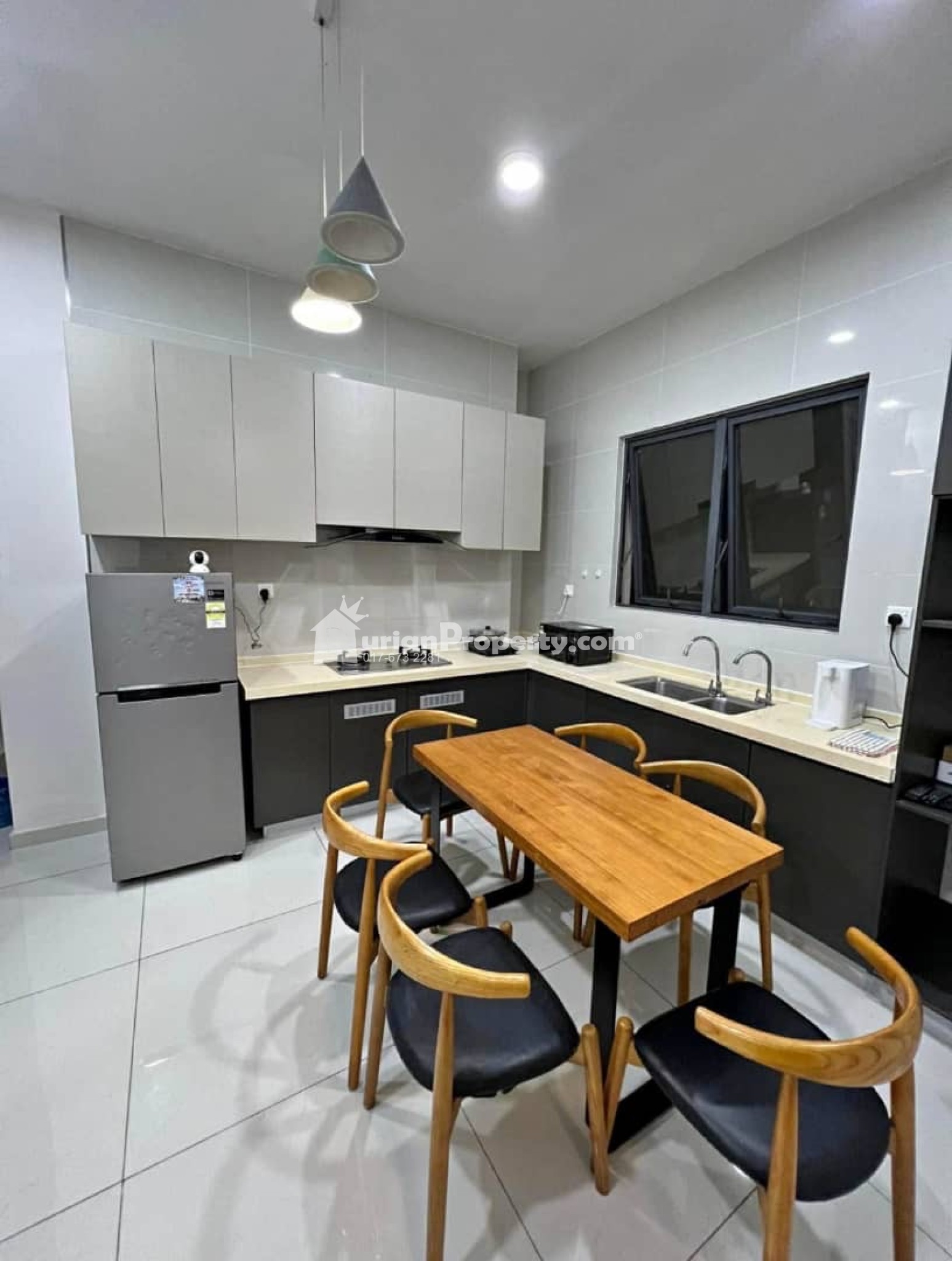 Condo Room for Rent at Boulevard Residence