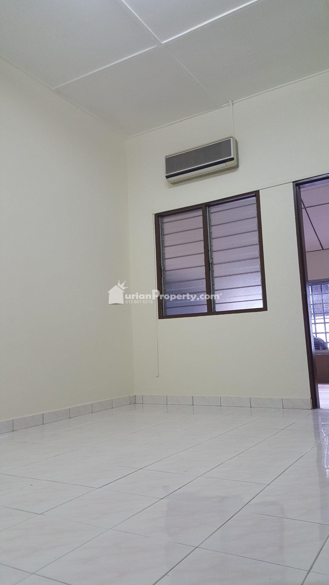 Terrace House For Rent at Taman Desa Jaya